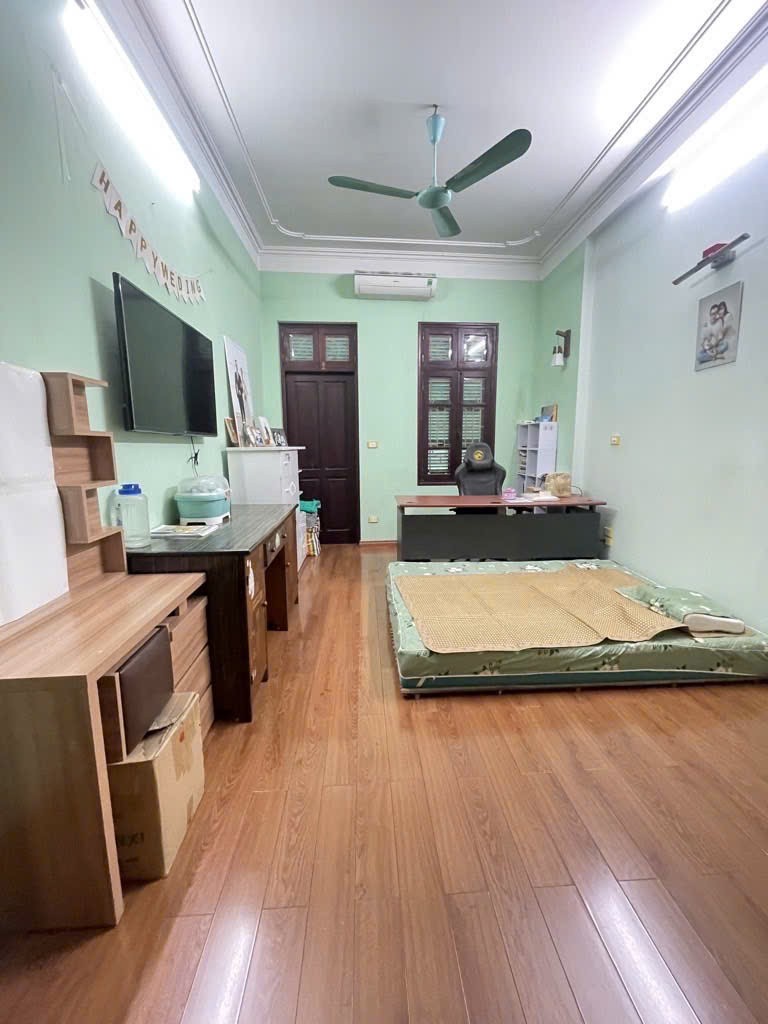 Cần bán Nhà mặt tiền đường Kim Ngưu, Phường Vĩnh Tuy, Diện tích 73m², Giá 19 Tỷ 4