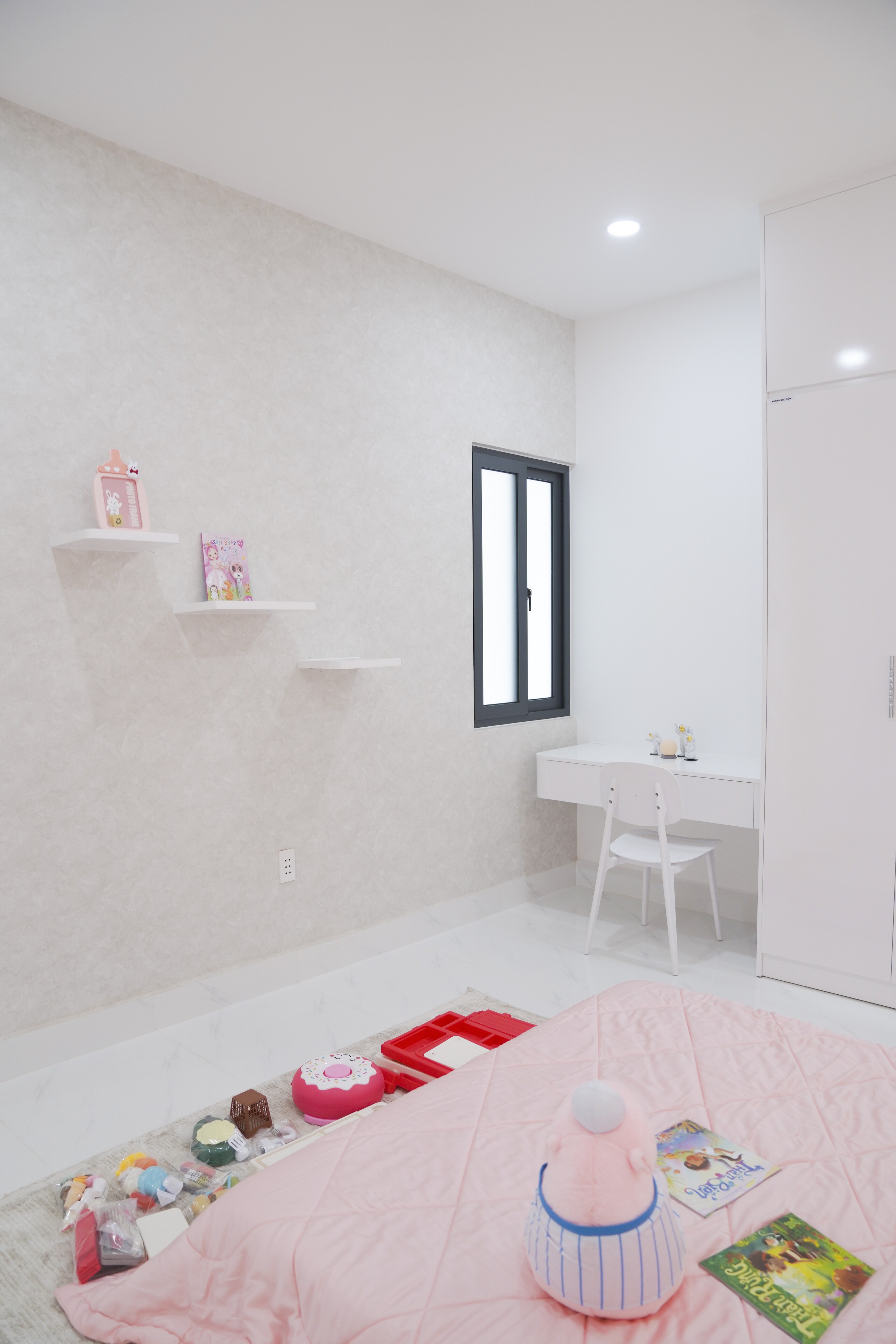 Nhà phố trung tâm Bến Cát, giá chỉ từ 2,4 tỷ, sổ hồng riêng từng căn 5