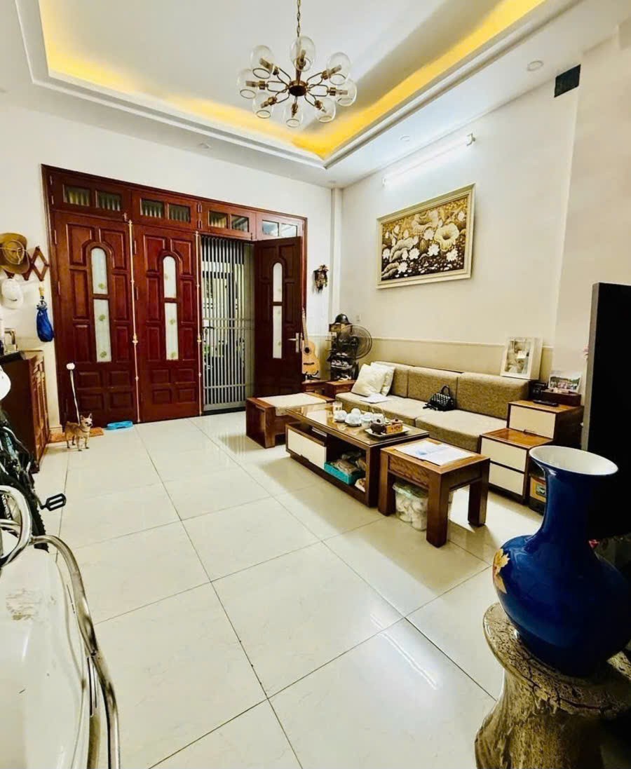 CHỈ 9.5 TỶ SỞ HỮU NHÀ ĐẸP HOÀNG HOA THÁM, NGÕ THÔNG, RỘNG THOÁNG – 4 TẦNG x 51M2 3