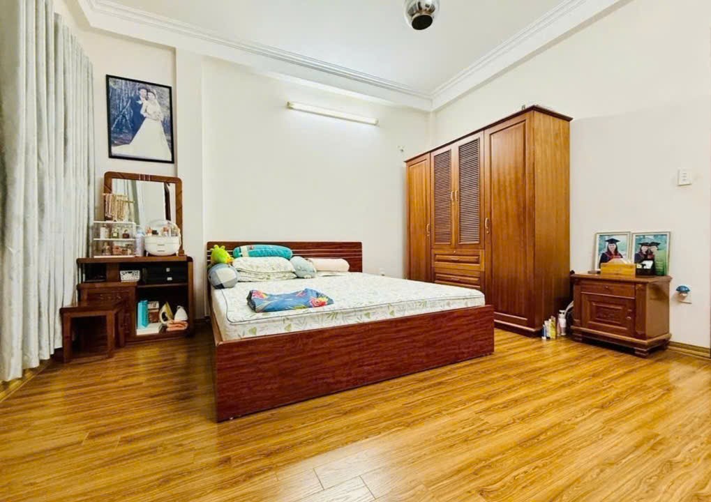 CHỈ 9.5 TỶ SỞ HỮU NHÀ ĐẸP HOÀNG HOA THÁM, NGÕ THÔNG, RỘNG THOÁNG – 4 TẦNG x 51M2 4