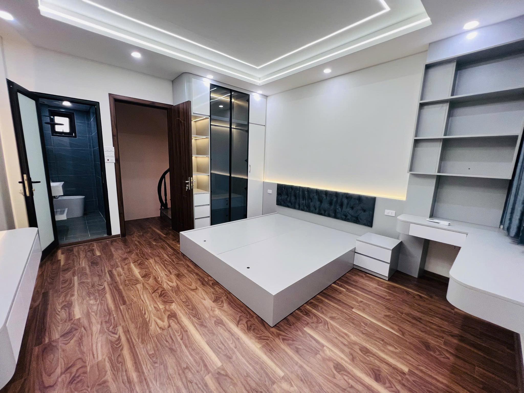 BÁN NHÀ HỒ TÙNG MẬU CẦU GIẤY GẦN PHỐ NGÕ NÔNG NHÀ ĐẸP FULL NỘI THẤT 5 TẦNG 7,5 TỶ 3