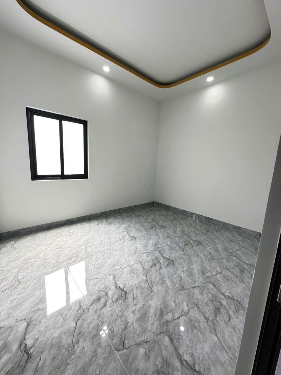 Bán căn nhà lầu đúc Diên Thạnh mới xây gần nhà thờ Hà Dừa 13