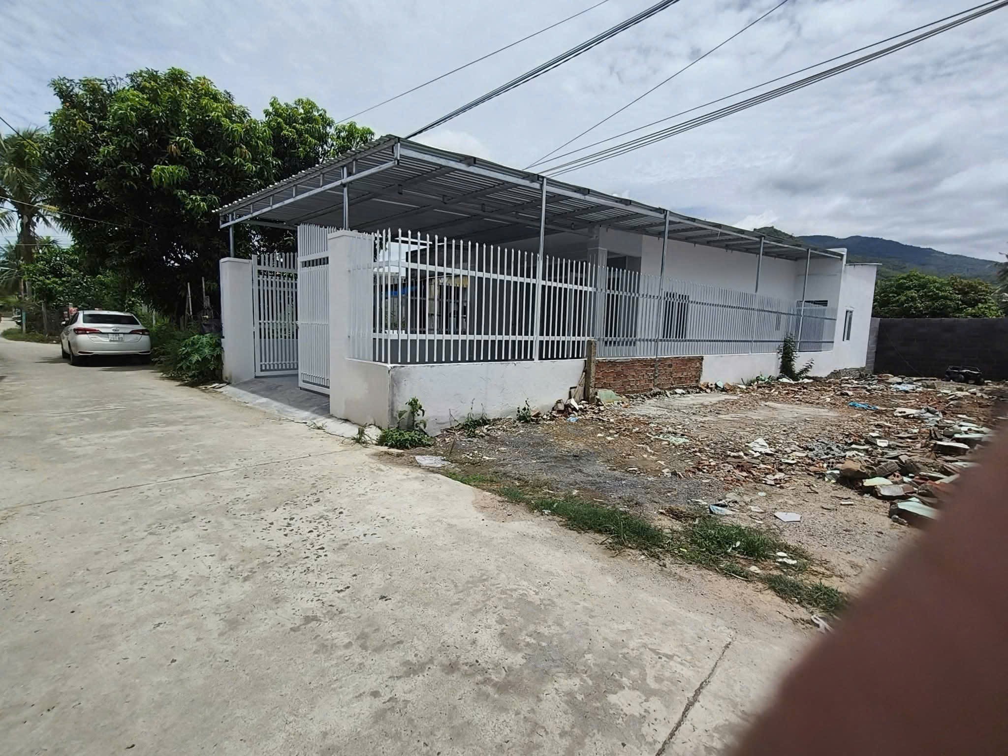 Bán nhà cấp 4 xã Diên Phú thôn 1 đường thông gần bờ kè (nay là Diên Điền) 3