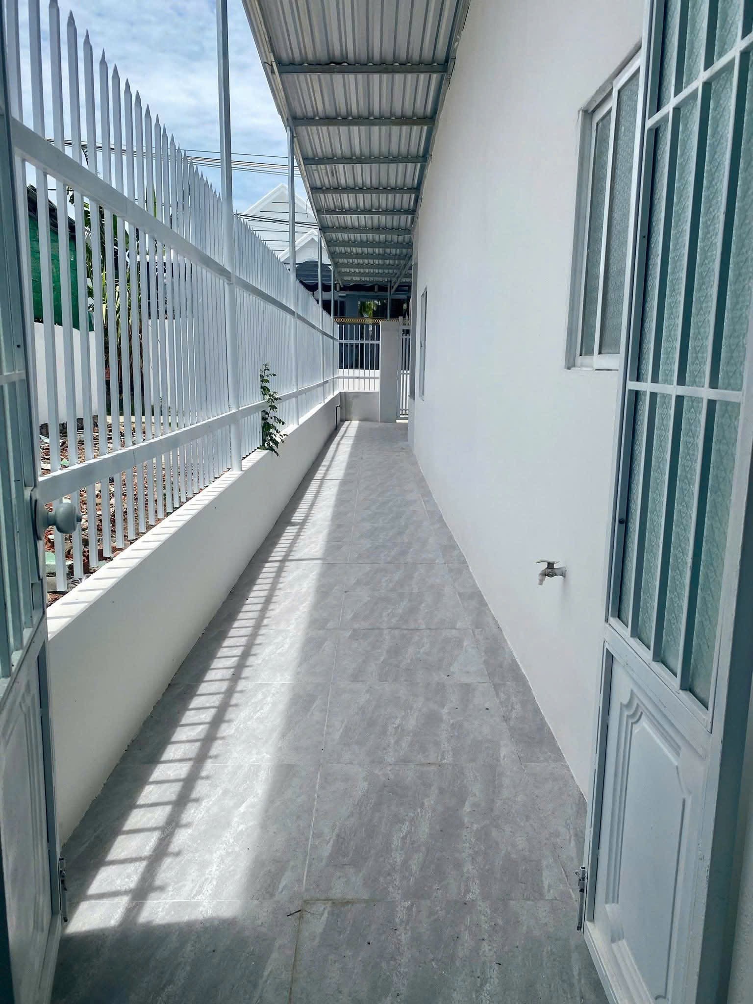 Bán nhà cấp 4 xã Diên Phú thôn 1 đường thông gần bờ kè (nay là Diên Điền) 10