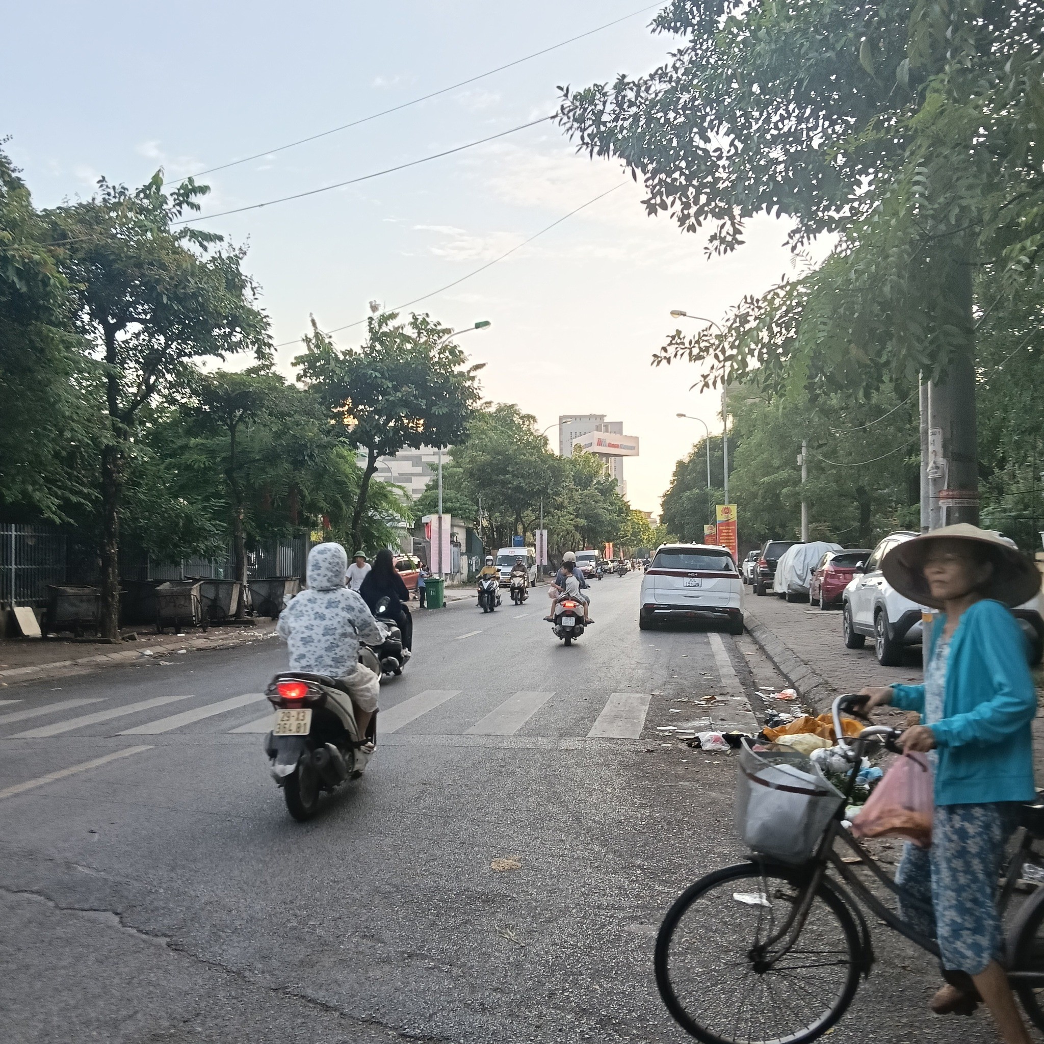 HÓT HÒN HỌT BÁN GẤP NHÀ MẶT PHỐ LÊ HÔNG PHONG ,HÀ ĐÔNG VỈA HÈ LÔ GÓC 3 Ô TÔ TẢI TRÁNH ĐỖ , KINH 3