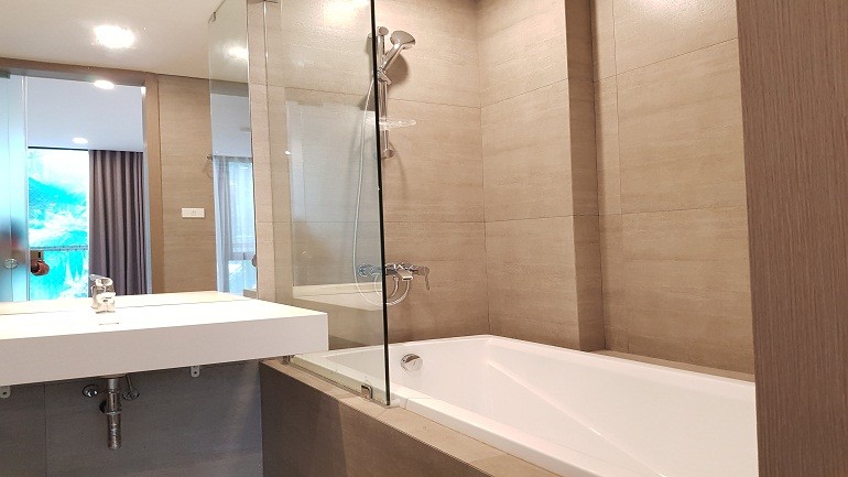 Cho thuê căn hộ dịch vụ tại Tây Hồ, 120m2, 2PN, ban công, đầy đủ nội thất đẹp hiện đại 8