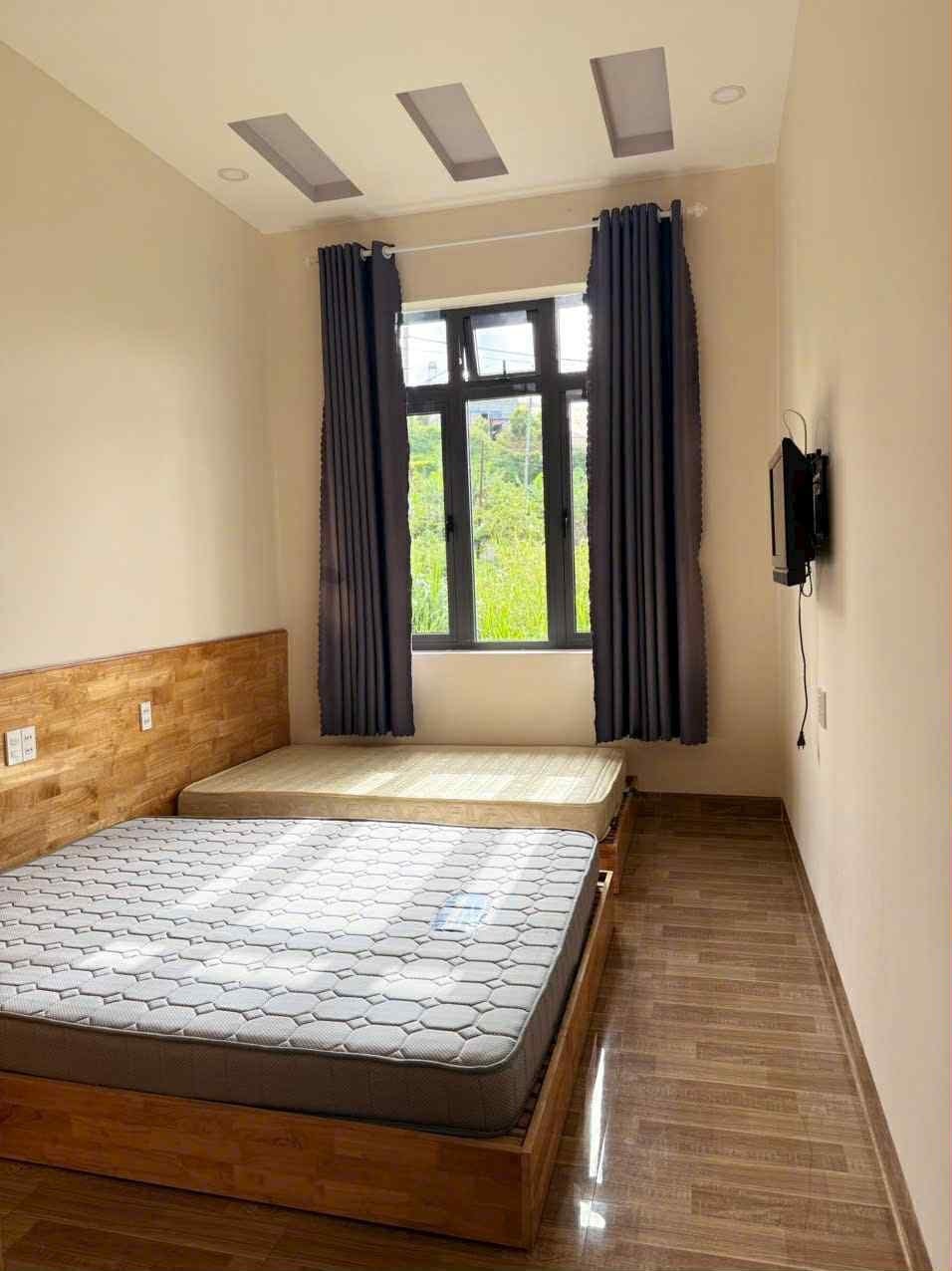 Cần Bán Gấp Biệt Thự Đẹp đường Nam Hồ, Đà Lạt giá chỉ 12 tỷ 4