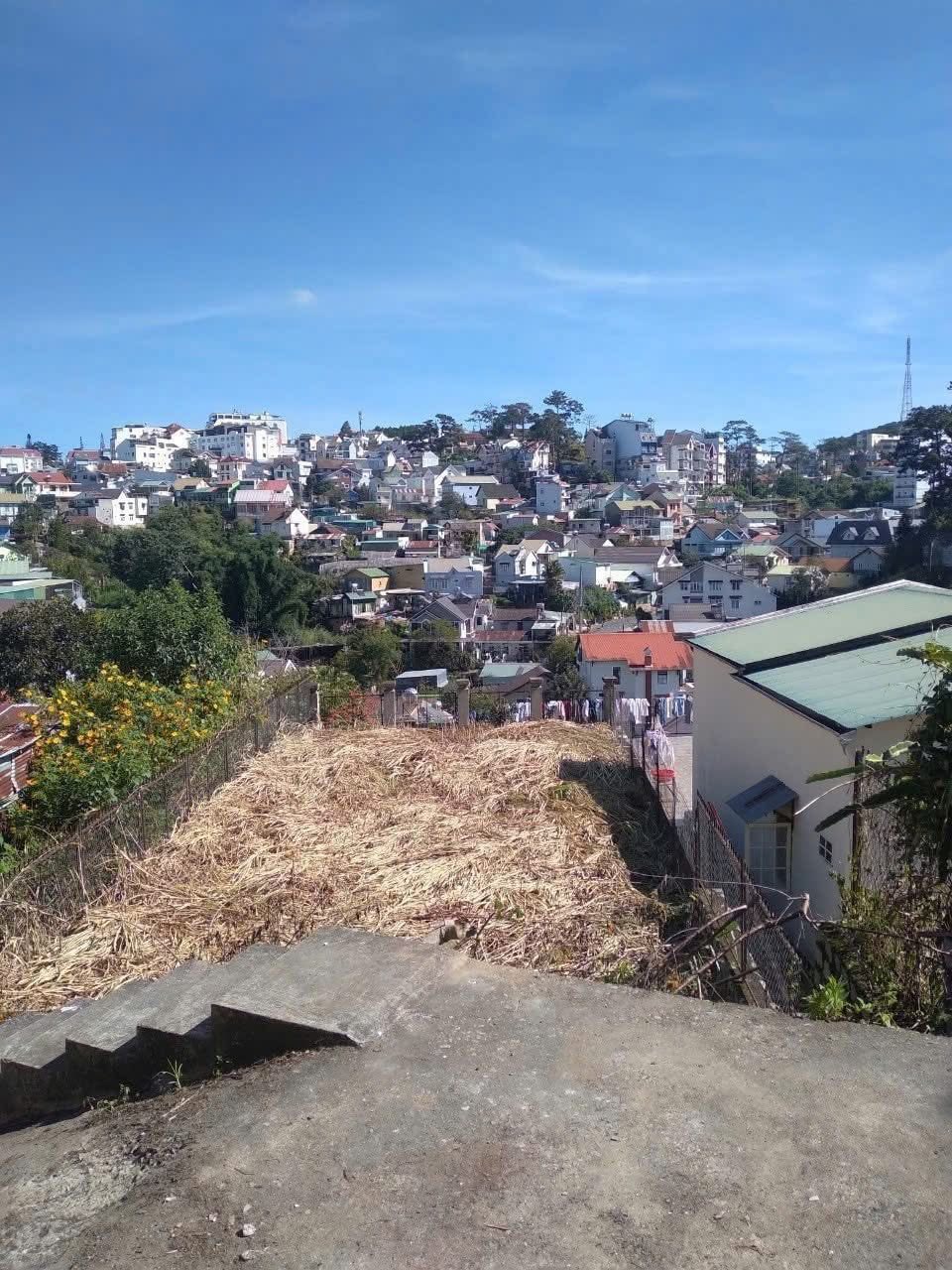 Giảm giá Bán gấp Lô Đất view thoáng đường Nguyễn Trung Trực, P. Xuân Hương, Đà Lạt 262m2 giá 6.99
