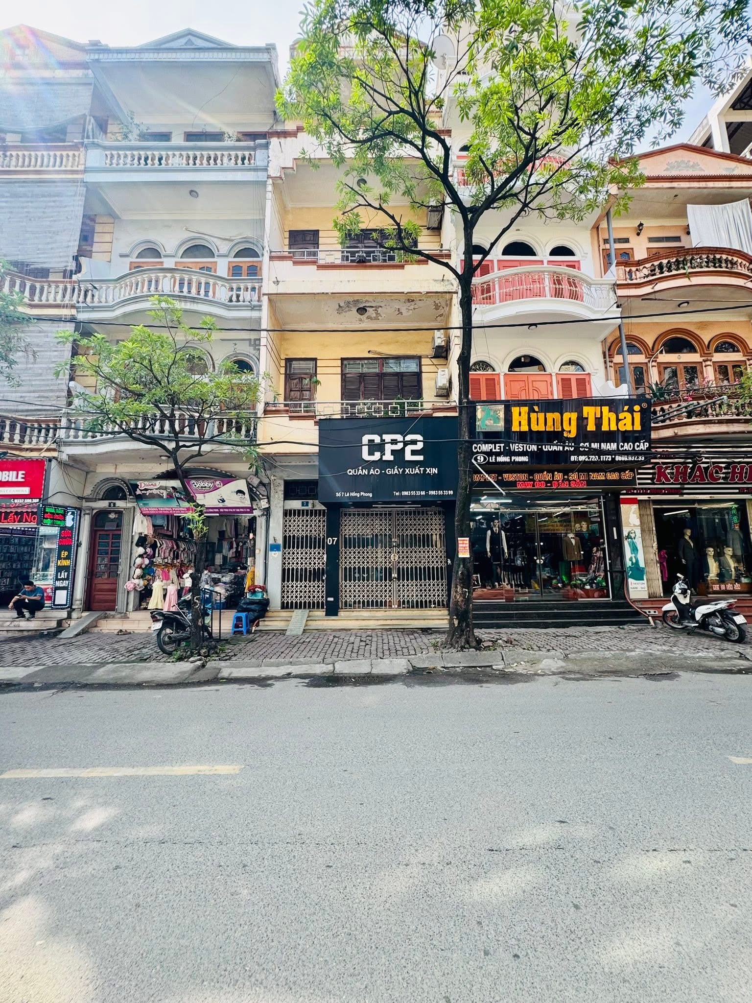 LOA LOA BÁN GẤP NHÀ LÊ HÔNG PHONG HÀ ĐÔN MẶT PHỐ - KINH DOANH - VỈA HÈ - 2 THOÁNG VĨNH VIỄN - 3