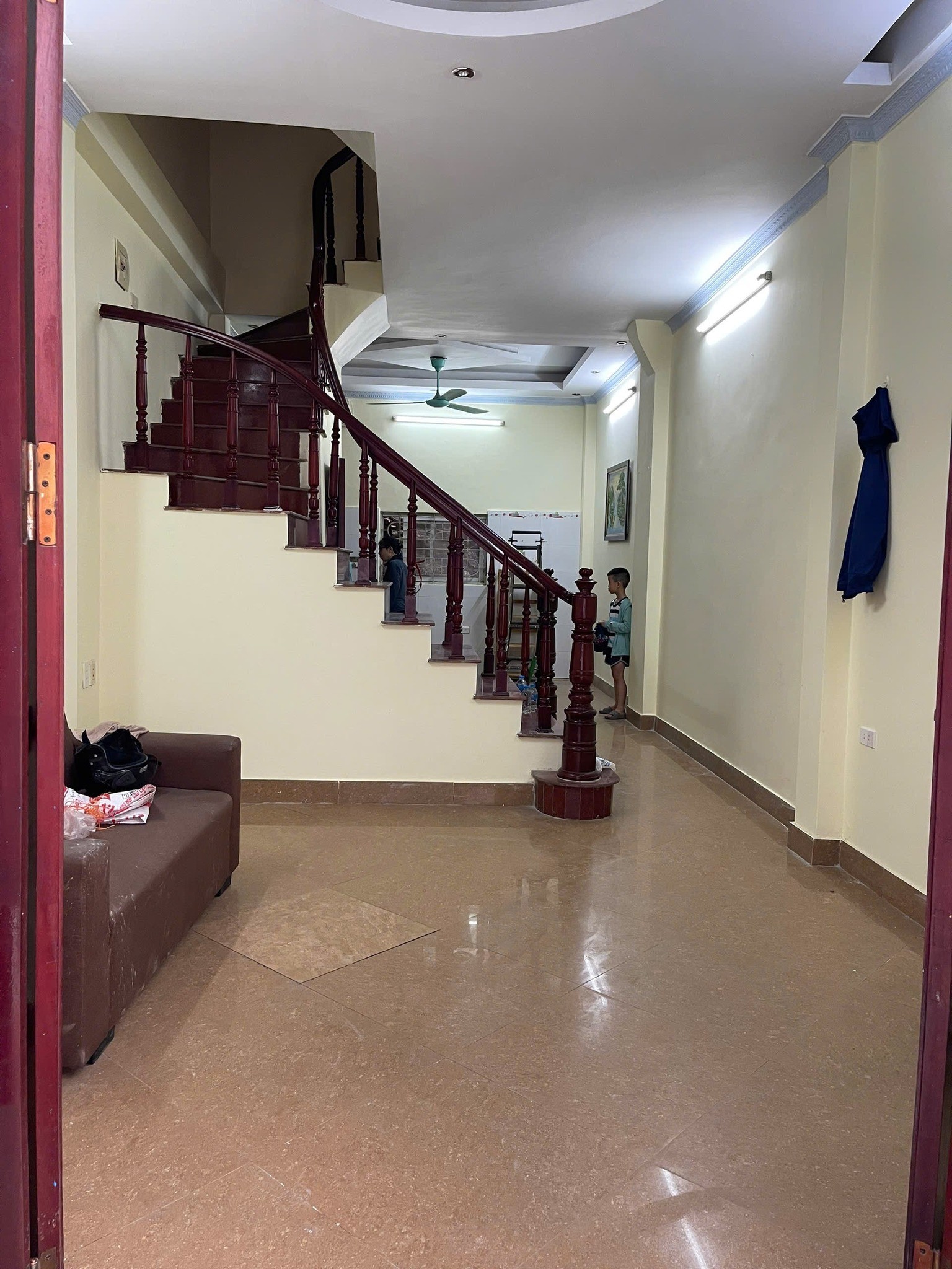 Cho Thuê nhà riêng Tân Lạc, Đại La, Hai Bà Trưng 40m x 4T giá 13TR, ở nhóm, gia đình