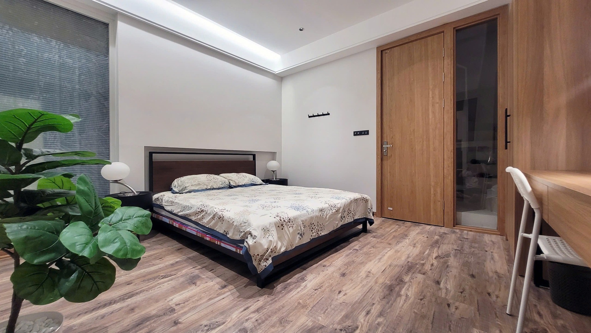 Cho thuê nhà ĐẸP LONG LANH gần 29 Tôn Đức Thắng - Đống Đa 25m x  4T giá 12TR 2