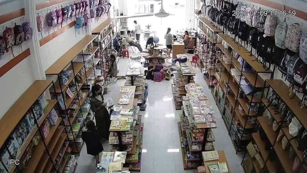 Ngộp bank bán Gấp nhà mặt phố Quang Trung sầm uất gần chợ Hà Đông 60m2 chỉ 13.x tỷ. 0989626116