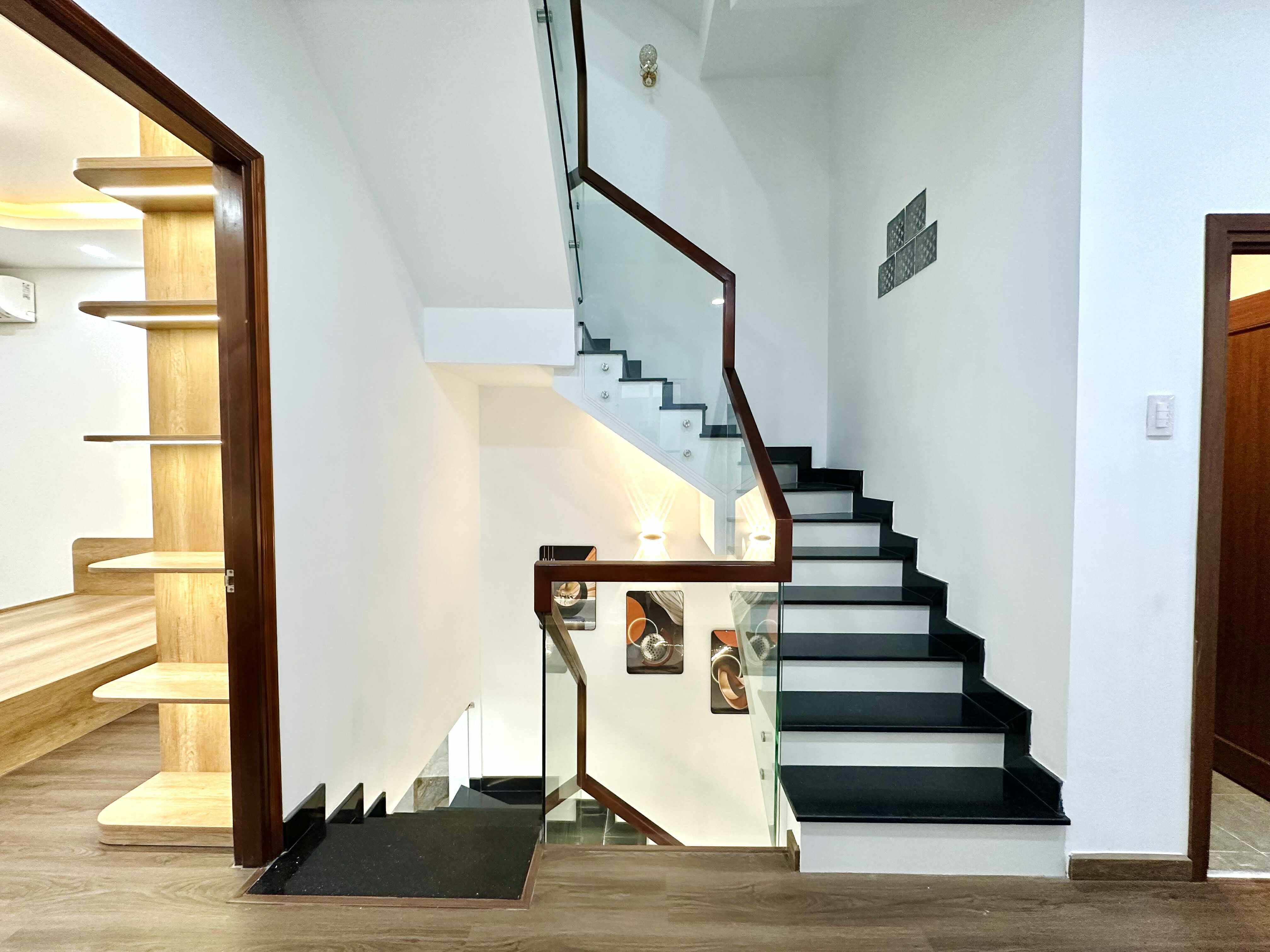 NHÀ ĐẸP NGUYỄN ĐÌNH CHÍNH PHÚ NHUẬN - HẺM Ô TÔ - TRỆT 3 LẦU 5 PN 56m² -12.9 TỶ 9