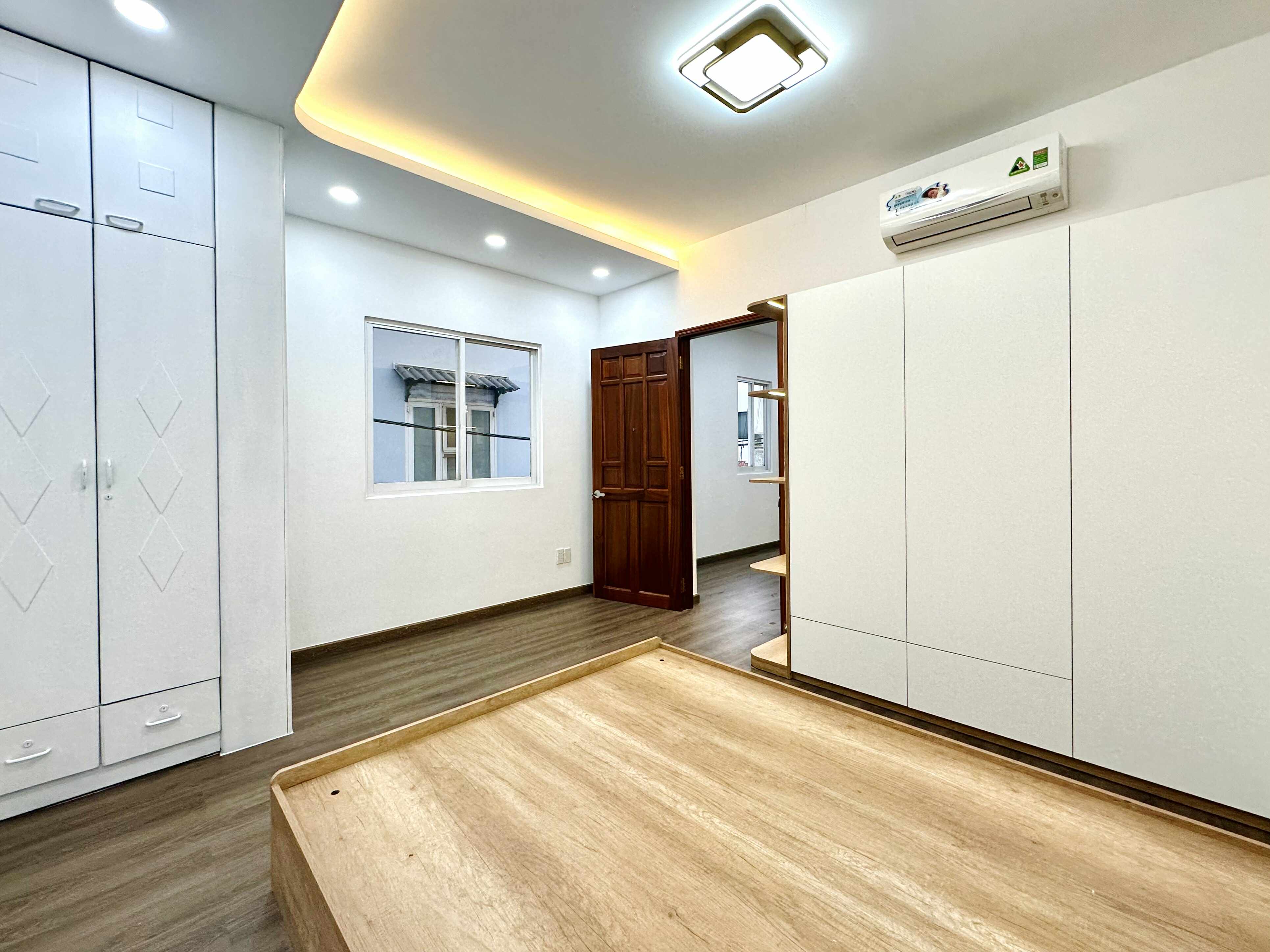 NHÀ ĐẸP NGUYỄN ĐÌNH CHÍNH PHÚ NHUẬN - HẺM Ô TÔ - TRỆT 3 LẦU 5 PN 56m² -12.9 TỶ 13