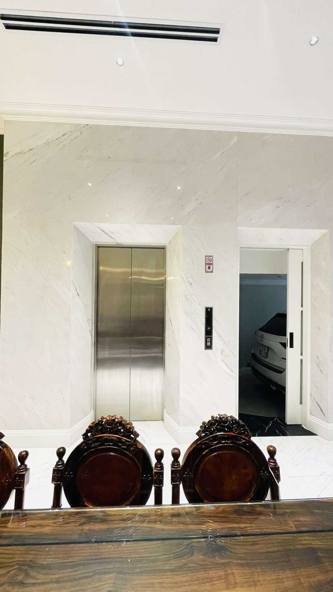 MẶT TIỀN NGUYỄN VĂN THỦ Q1 - NHÀ 5 TẦNG 124m2 (8.5×15) - MỚI XÂY DỰNG 10 TỶ 8