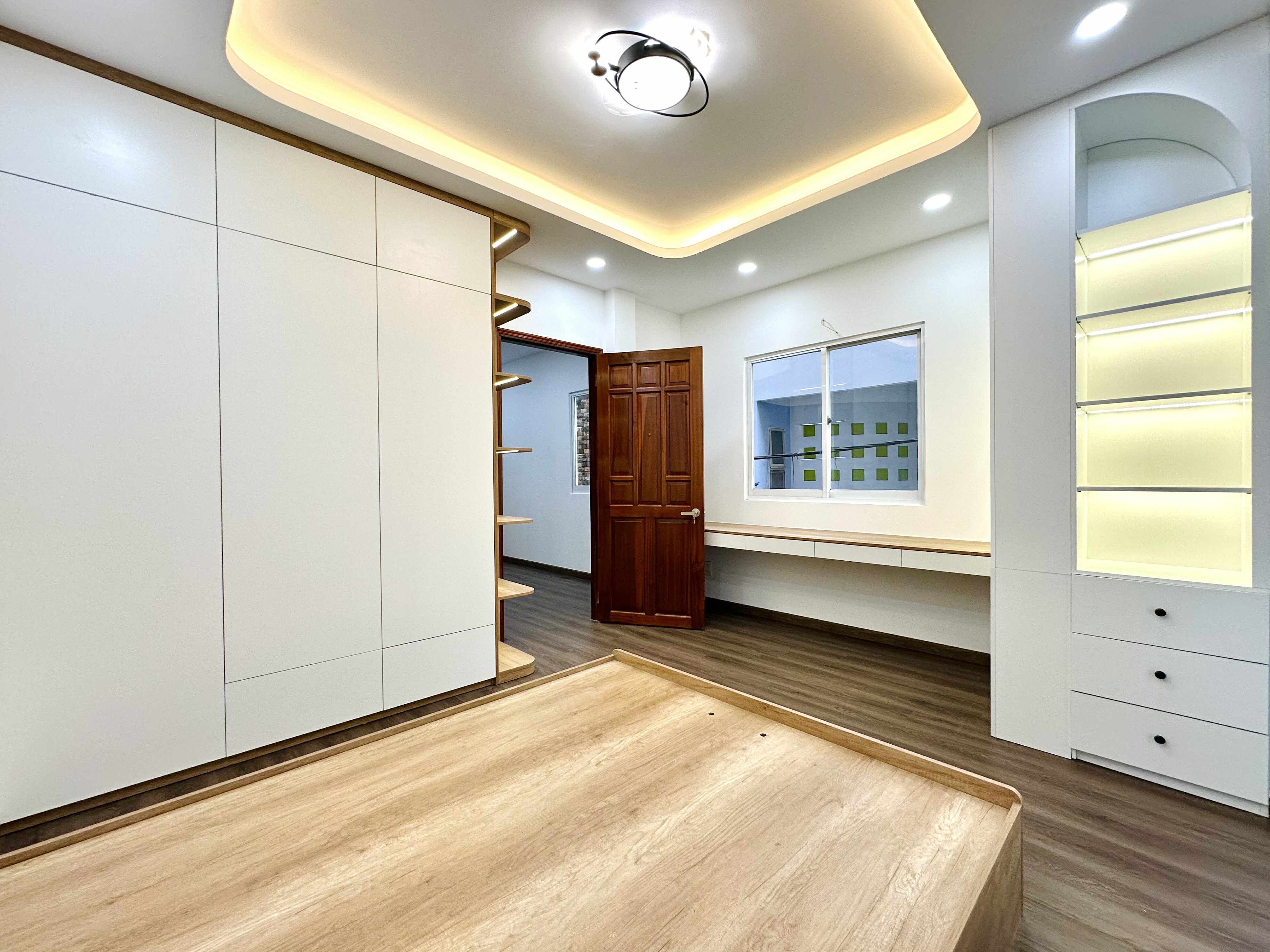 NHÀ ĐẸP NGUYỄN ĐÌNH CHÍNH PHÚ NHUẬN - HẺM Ô TÔ - TRỆT 3 LẦU 5 PN 56m² -12.9 TỶ 12