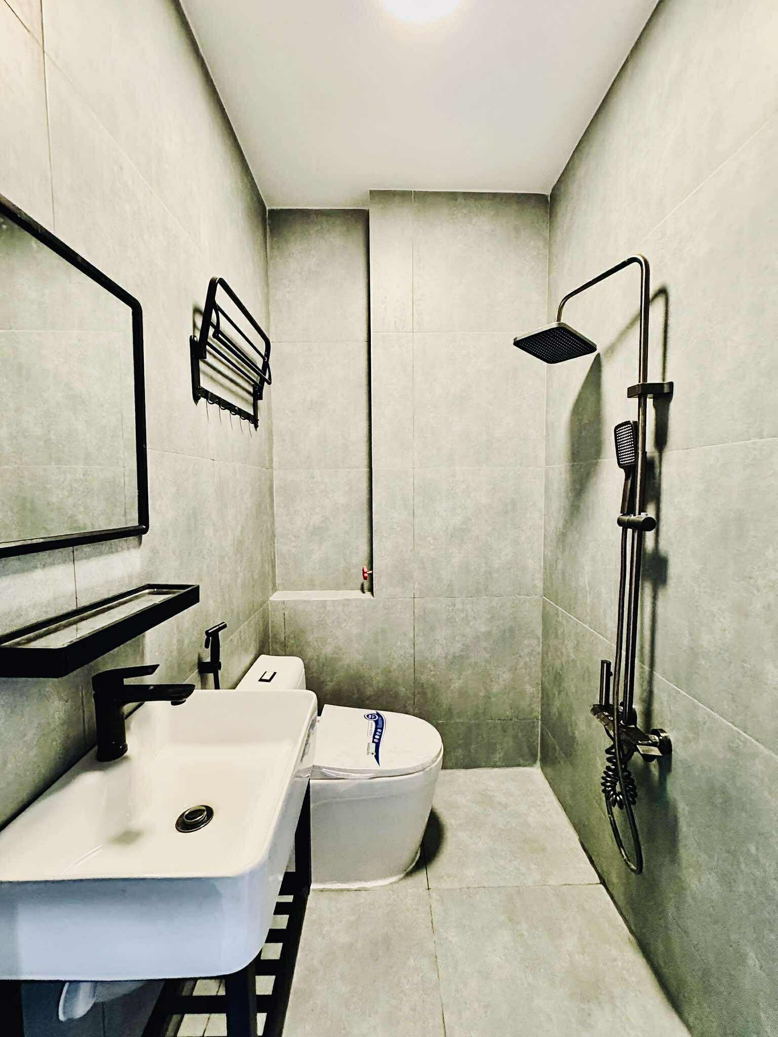 VỊ TRÍ SIÊU ĐẸP - HẺM OTO KINH DOANH ĐINH BỘ LĨNH - NHÀ 4 TẦNG 4PN - 7.8 TỶ 4