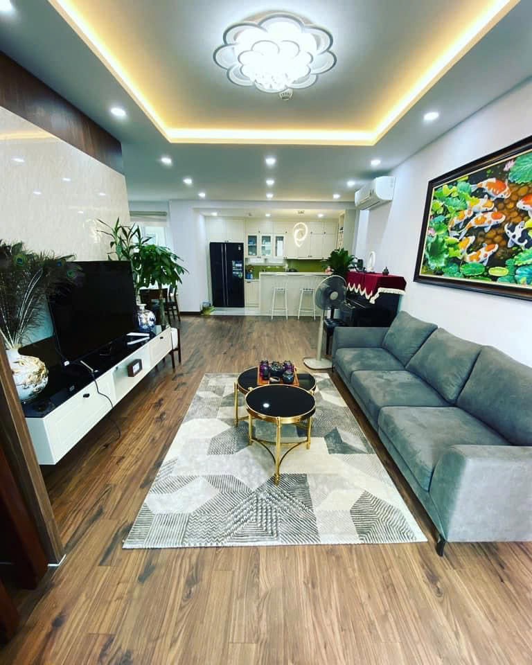 BÁN GẤP căn 3PN Seasons Avenue - 117m2 - FULL ĐỒ giá 7.x tỷ 2