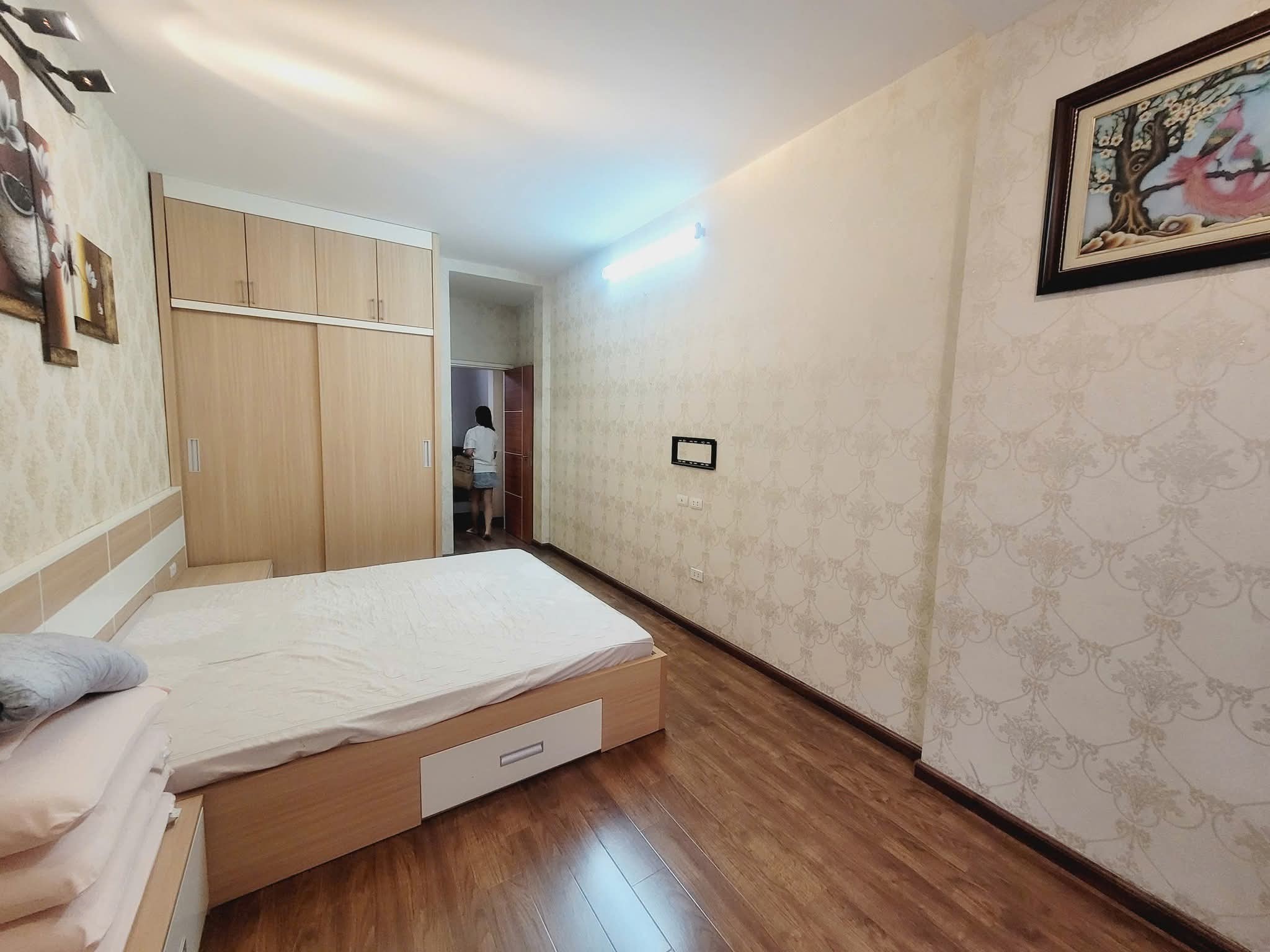 BÁN NHÀ TÔN ĐỨC THẮNG ĐỐNG ĐA NHÀ ĐẸP Ở LUÔN NGÕ RỘNG THOÁNG 5 TẦNG 7,5 TỶ 3