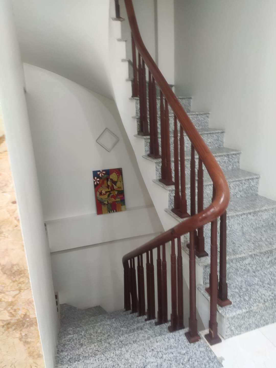 Cho thuê nhà căn góc, mới, Mai Hắc Đế, thang máy; vỉa hè 111m2* 5T- 44 Tr 3