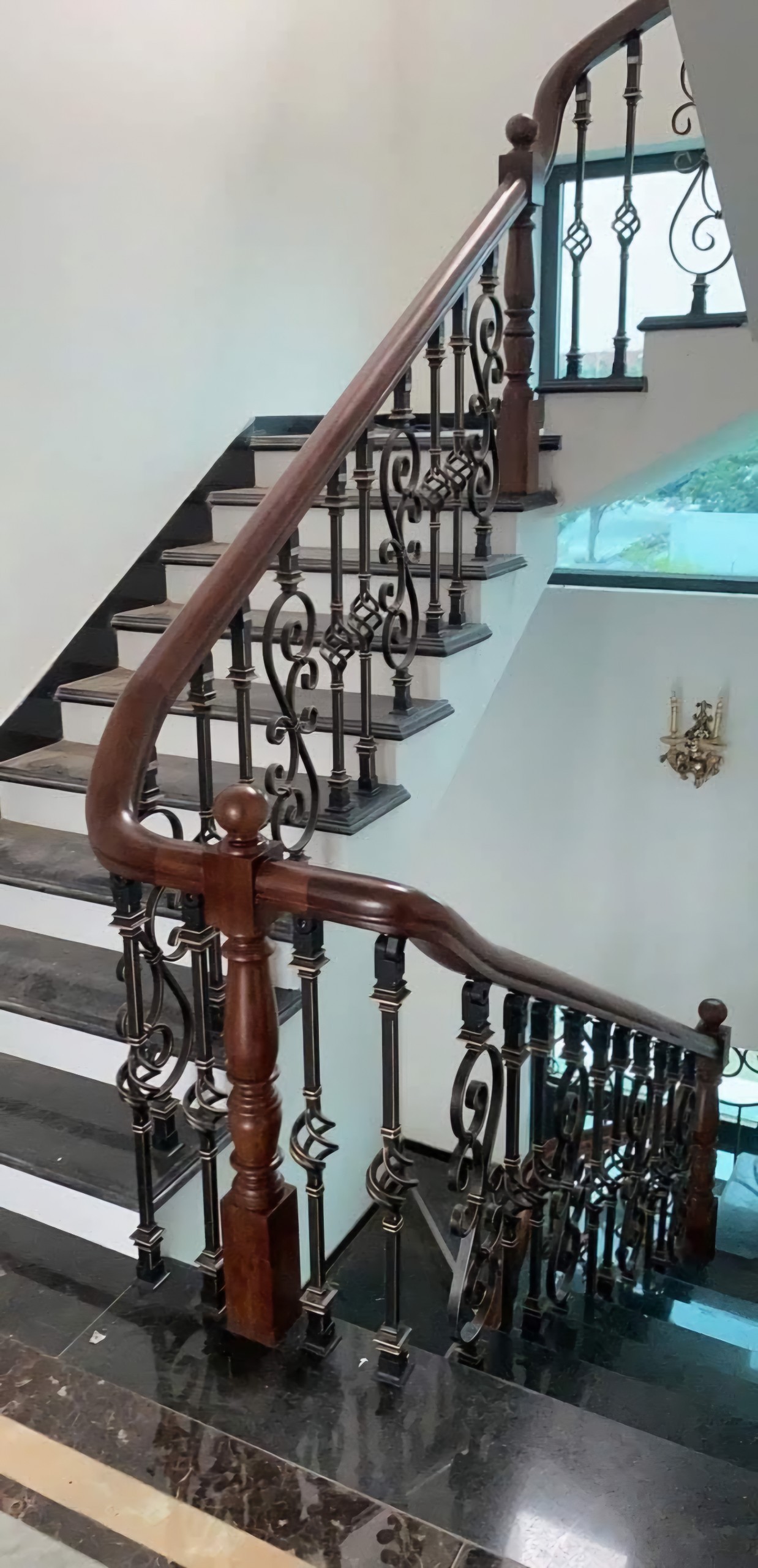 Mình cho thuê nhà mới, hai mặt tiền, Thụy Khuê, 106m2x 4T vỉa hè 29 Tr 3