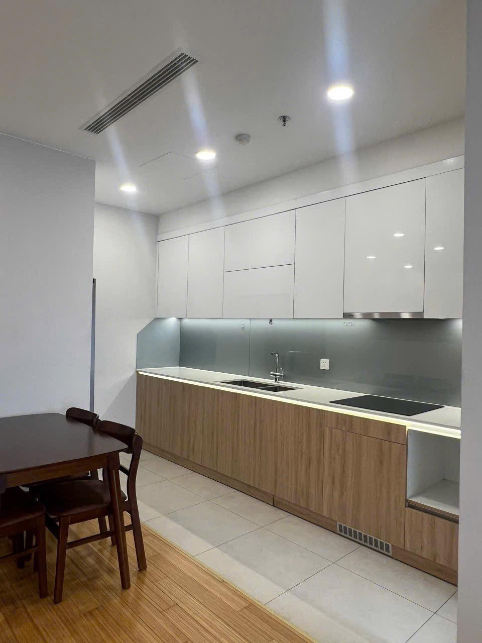 Cho thuê căn hộ 2 ngủ, nội thất cơ bản- The Zei Lê Đức Thọ. 2