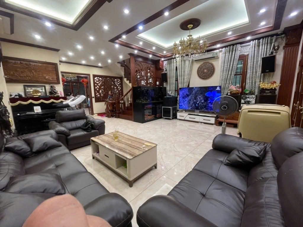 Cực Hiếm. Biệt thự lô Góc Tổng cục 5 Tân Triều cạnh KĐT Văn Quán 250m2 chỉ 6x tỷ. Lh 0989626116