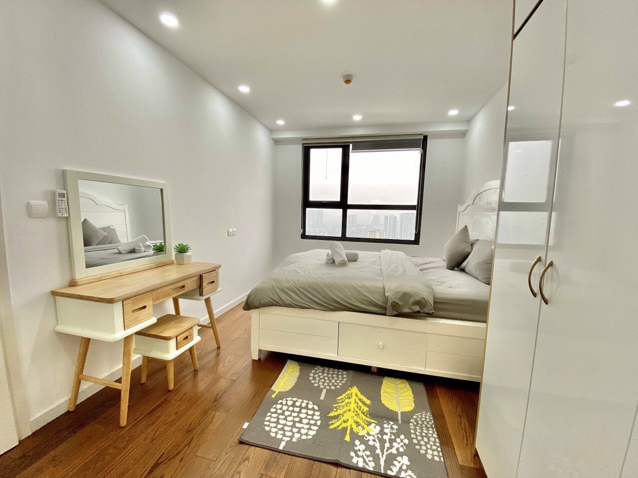Bán CĂN HỘ 2PN tại Vinhomes D'Capitale - rẻ nhất chỉ 7.8 tỷ 3