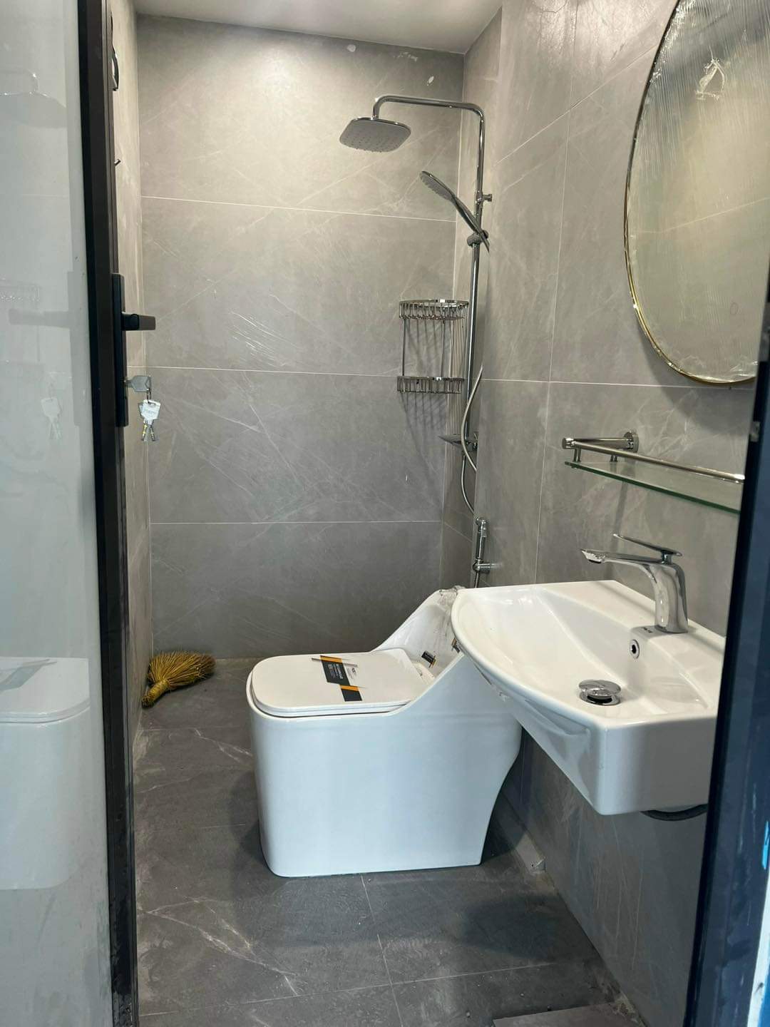 Tôi cho thuê nhà mới, lô góc,vỉa hè, 119m2- 4T, Hoàng Quốc Việt_46 Tr 2