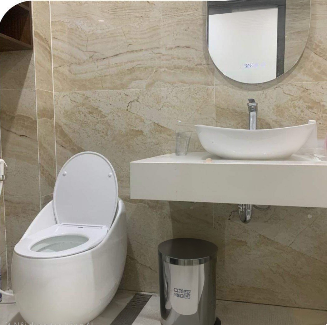 Mình cho thuê nhà mới, căn góc, Tôn Đức Thắng; vỉa hè 105m2* 5T- 30 Tr 3