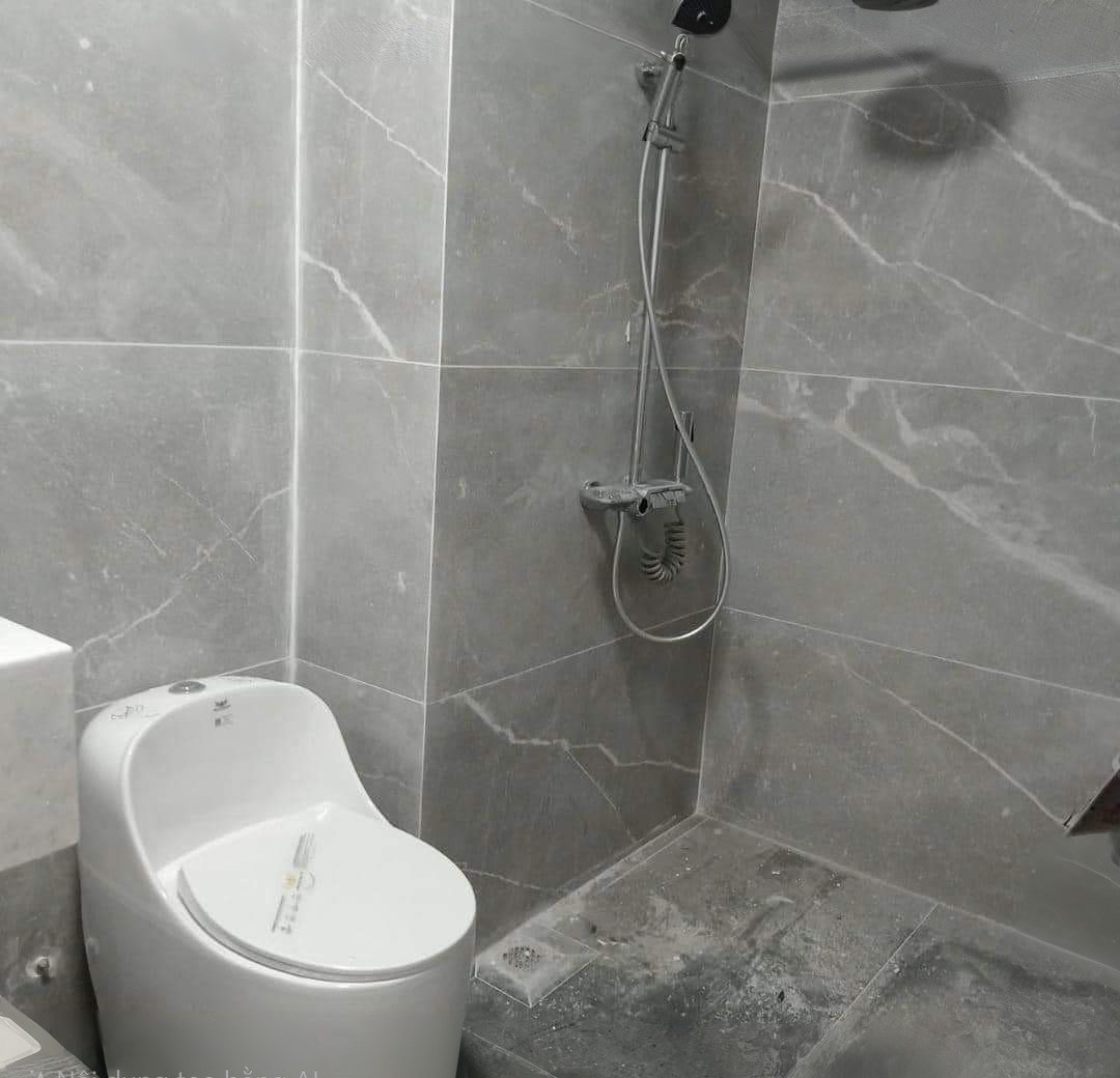 Nhà tôi cho thuê Nhà căn góc, mới, Thái Thịnh; vỉa hè 102m2* 4T- 31 Tr 3
