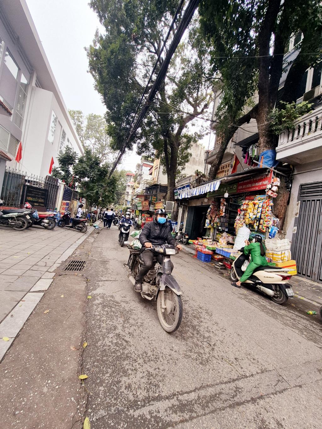 MẶT PHỐ HỒNG MAI,HAI BÀ TRƯNG 22tỷ 60m KINH DOANH,CHO THUÊ,ĐỐI DIỆN TRƯỜNG HỌC 2