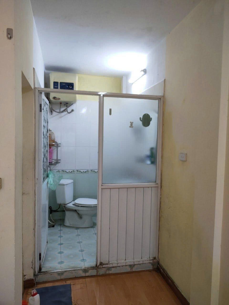 Cho thuê nhà nguyên căn ngõ 260 đường Cầu Giấy 30m x 5T, 3PN4VS giá 11.5 triệu 3