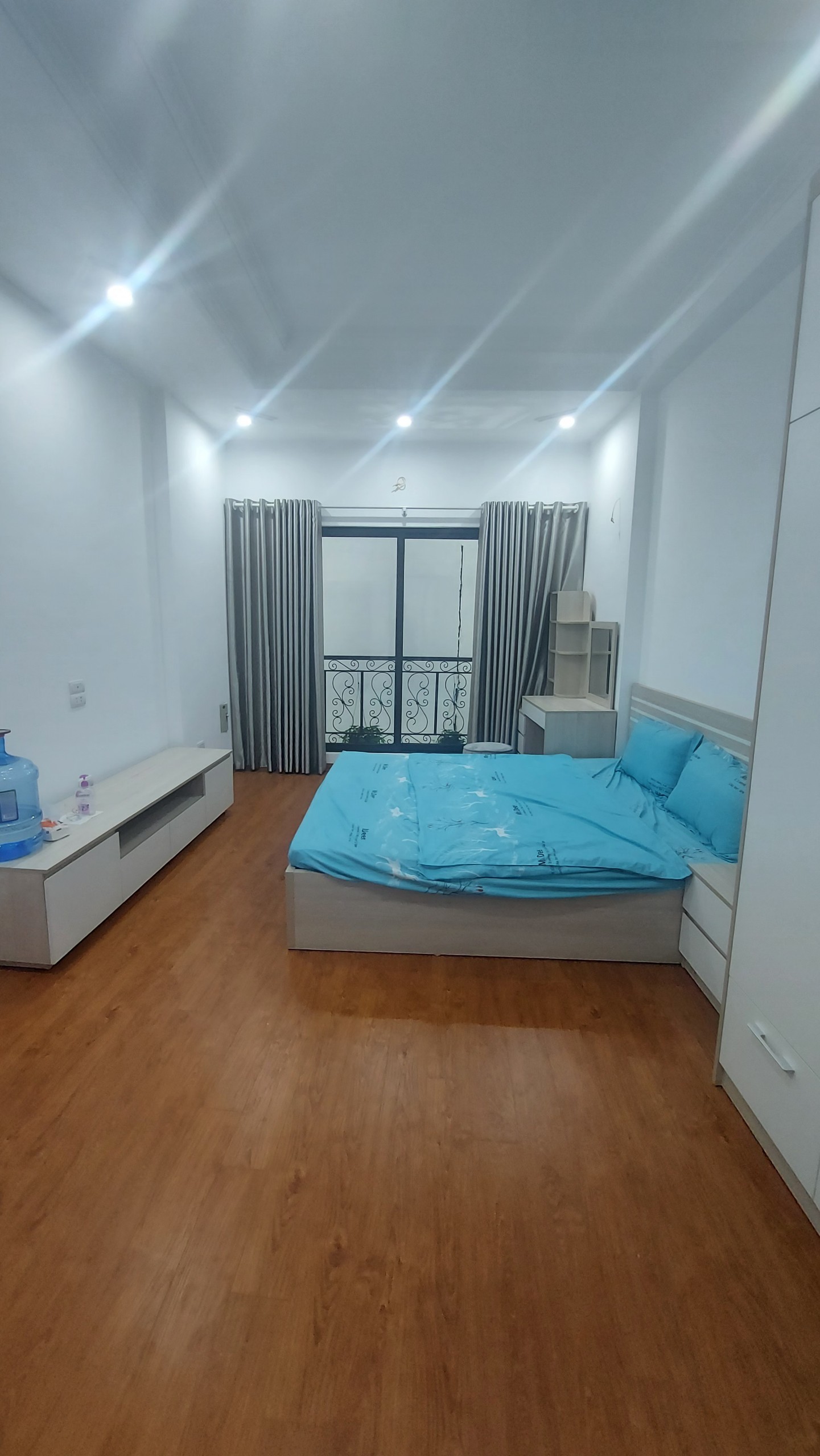 Bán gấp giá rẻ Văn Chương 28m/35m, 5 tầng, mặt tiền 7m, 7.15 tỷ Đống Đa. 2