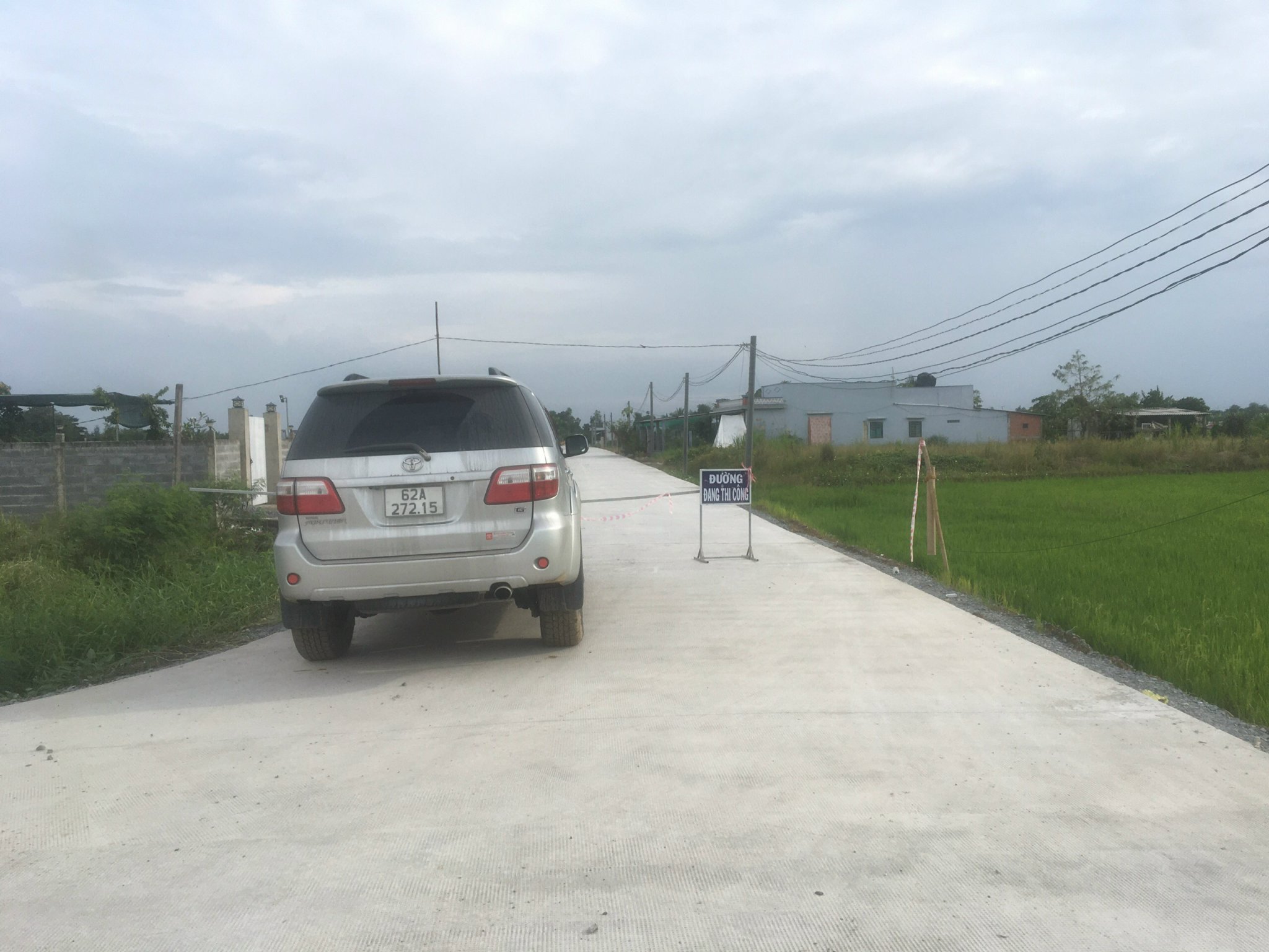 Siêu phẩm nhà vườn 1000m2 (300 thổ + 700 vườn ) xã Phước Đông mt xe tải giá rẻ 3 tỏi 2 2