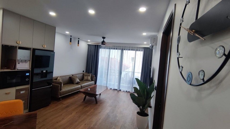 Cho thuê căn hộ 1PN rộng 65m2 tại Vũ Miên, Tây Hồ, đầy đủ nội thất đẹp, hiện đại, ban công thoáng 5