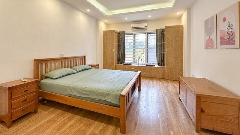 Cho thuê nhà riêng 3PN tại Lạc Long Quân, Tây Hồ, đầy đủ nội thất hiện đại