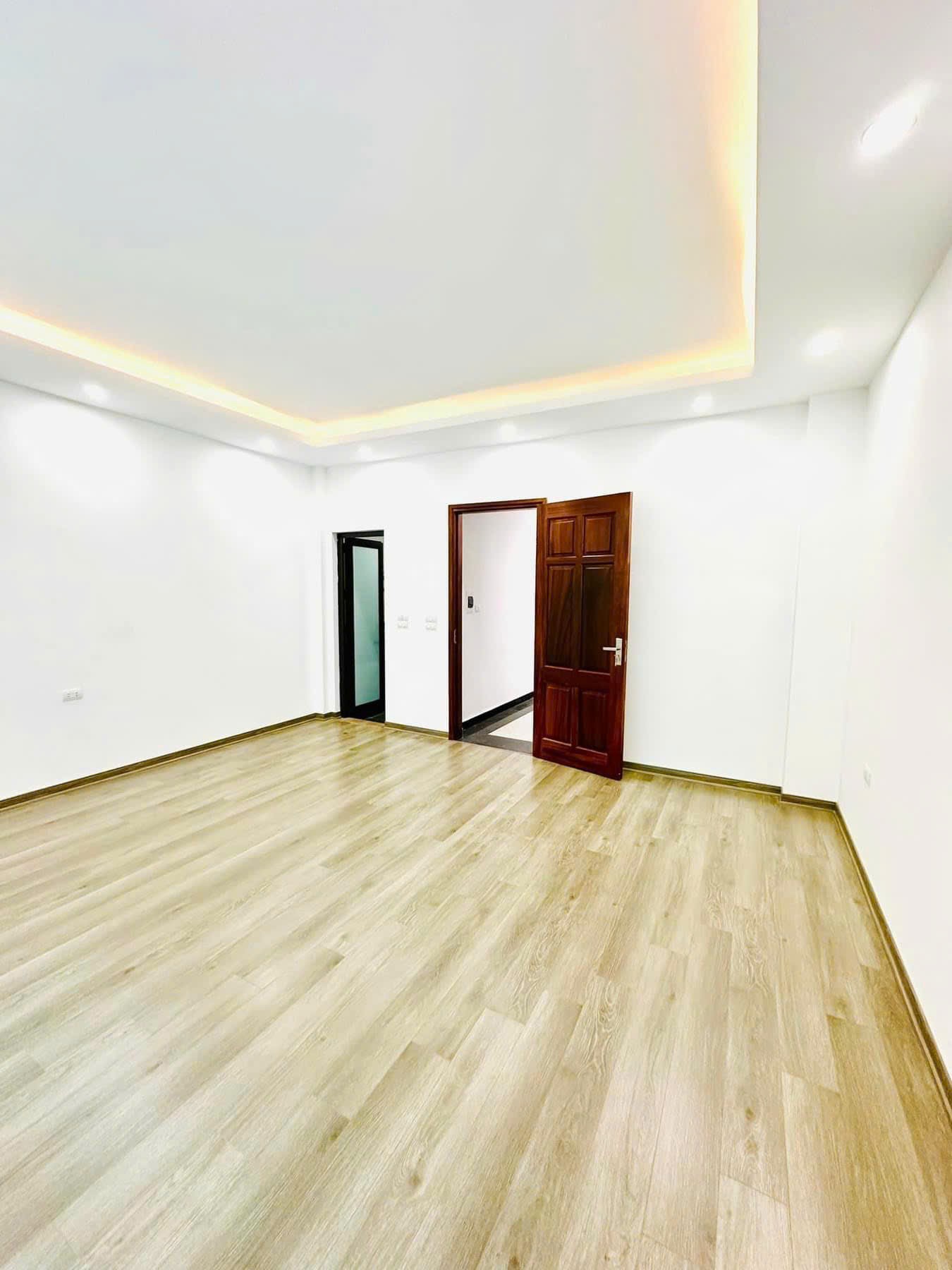Bán nhà phố Võ Chí Công 35m2 4tầng 6.25 tỷ Cầu Giấy 2