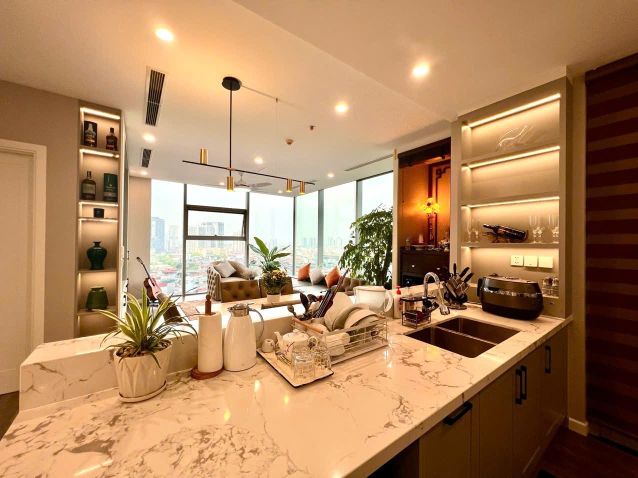 Cho thuê Căn hộ chung cư dự án Green Diamond 93 Láng Hạ, Diện tích 150m², Giá Thương lượng 3