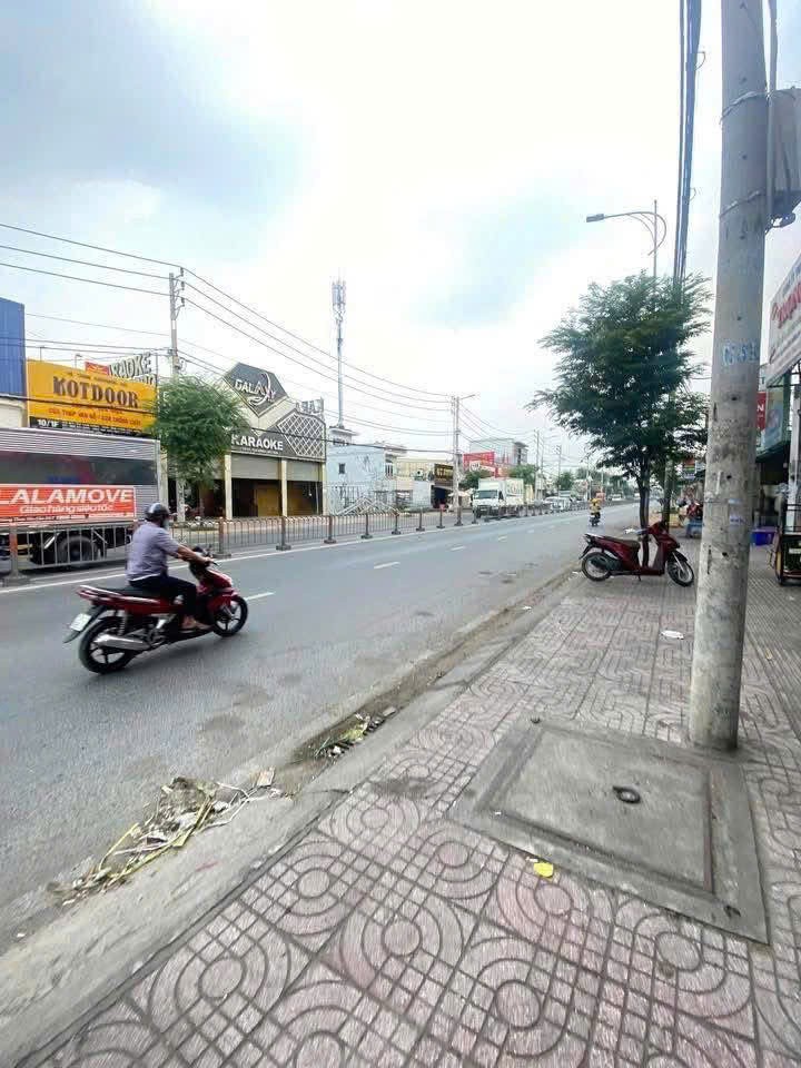BÁN NHÀ MẶT TIỀN TÔ KÝ – QUỸ ĐẤT KHỦNG 8×50M, ĐANG CHO THUÊ 4