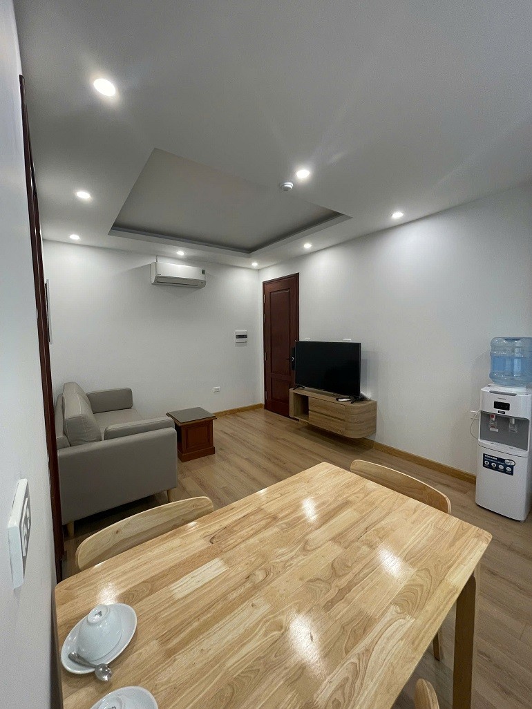 Cho thuê căn hộ 1PN đẹp tại Linh Lang, Ba Đình, đầy đủ nội thất hiện đại