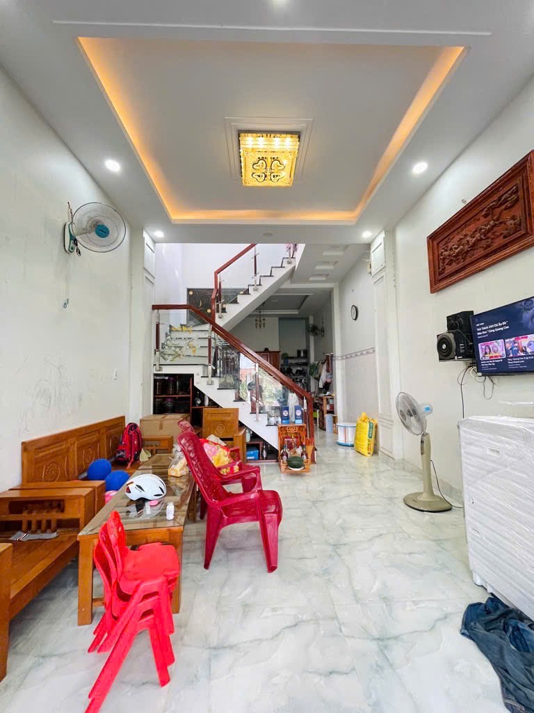 NHÀ ĐẸP GIÁ TỐT – HẺM XE HƠI TCH18 – ĐỐI DIỆN CÔNG VIÊN – GIÁ CHỈ 4,35 TỶ 3