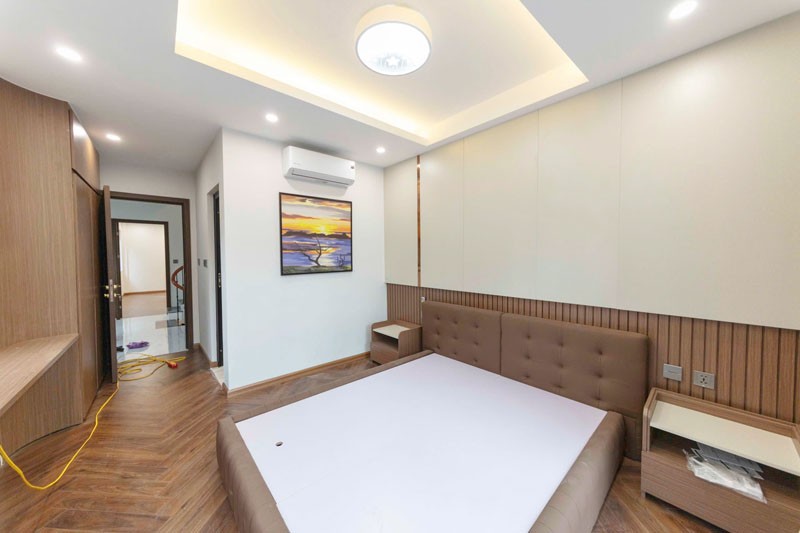 Cần bán căn góc 62,3m2 nhà 5 tầng Phúc Đồng. Đường thông ô tô, phù hợp ở kết hợp kinh doanh. 2