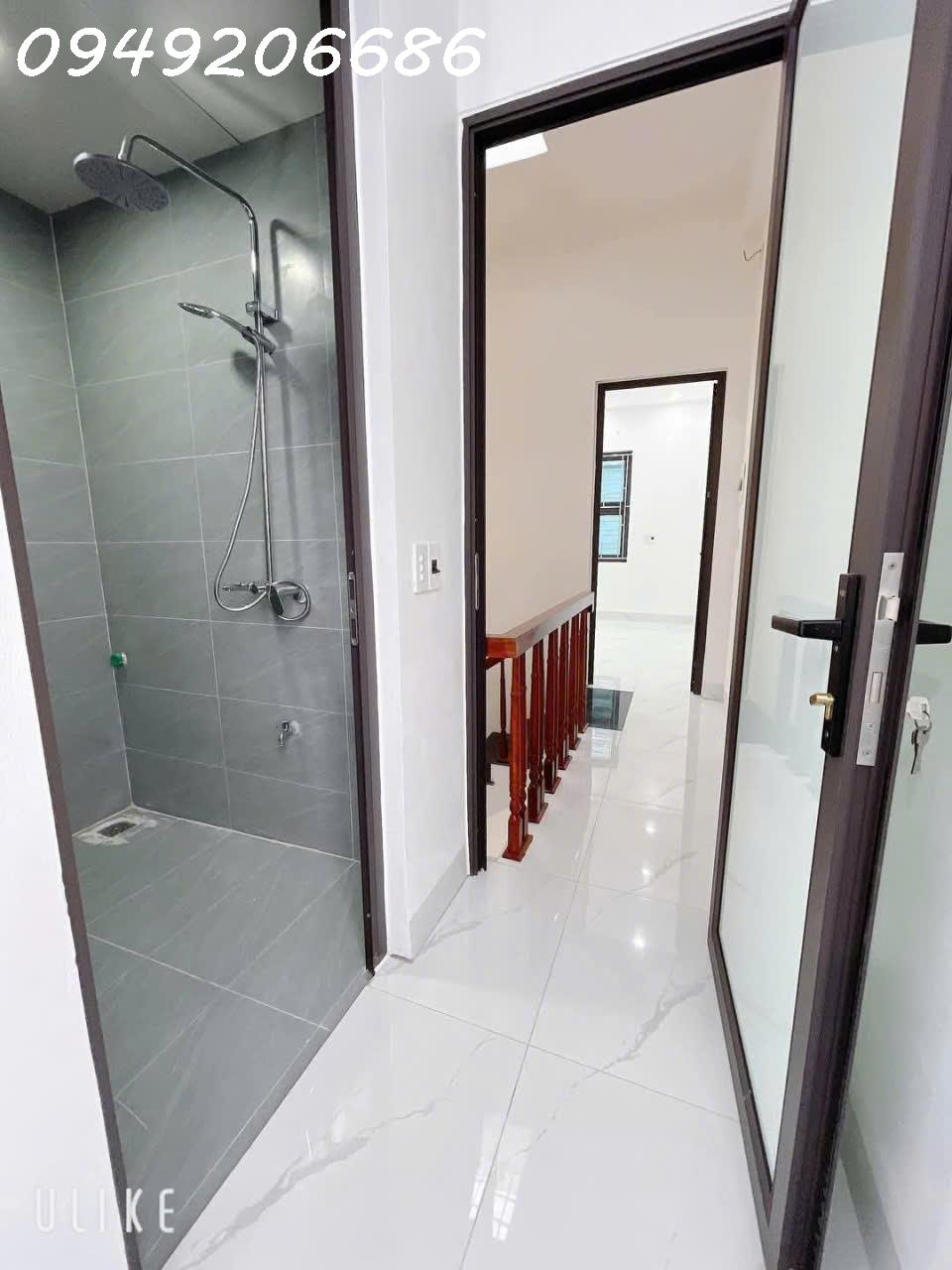 CẦN BÁN GẤP – NHÀ 3 TẦNG MỚI XÂY – NGÕ ĐƯỜNG HÙNG VƯƠNG – CHỈ VIỆC XÁCH VALI VỀ Ở.Giá Chỉ NHỈNH 1 3
