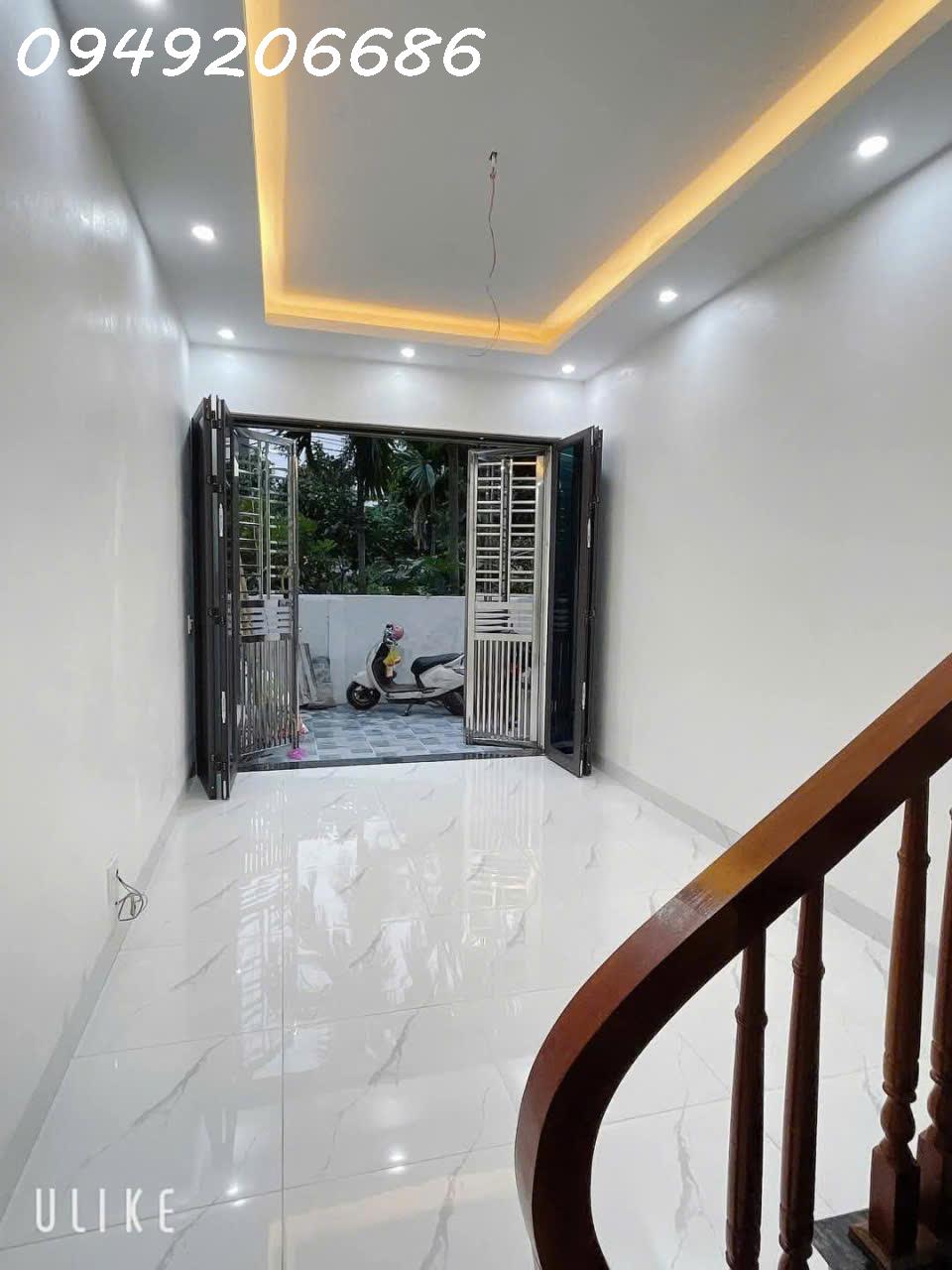 CẦN BÁN GẤP – NHÀ 3 TẦNG MỚI XÂY – NGÕ ĐƯỜNG HÙNG VƯƠNG – CHỈ VIỆC XÁCH VALI VỀ Ở.Giá Chỉ NHỈNH 1