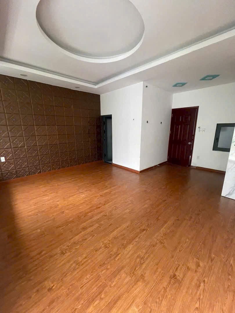 Cho thuê Nhà mặt tiền Phường Hiệp Bình Phước, Thủ Đức, Diện tích 105m², Giá 30 Triệu/tháng 4