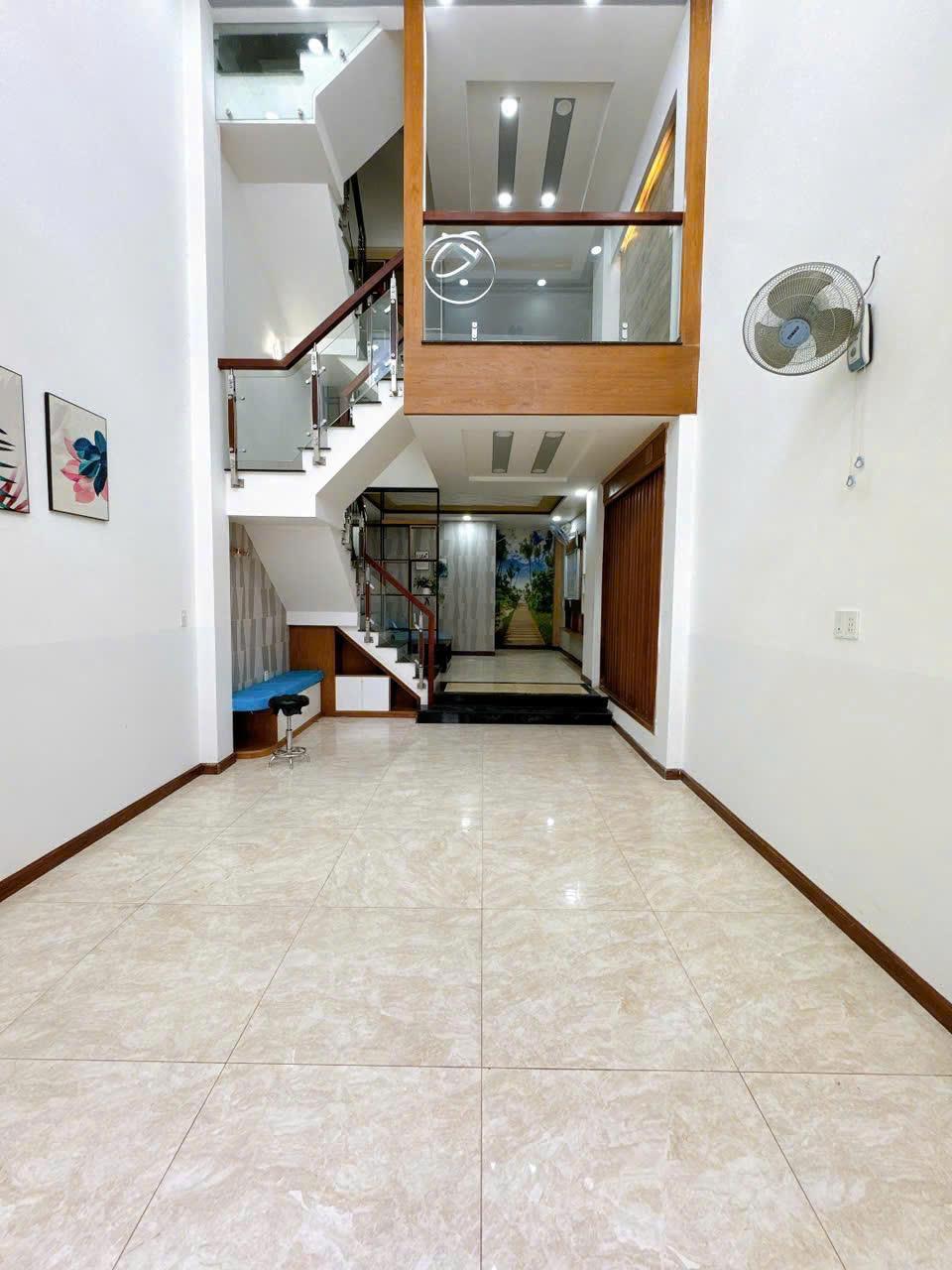 PHAN VĂN TRỊ GÒ VẤP - NGAY LOTTE MART - 60M2 - 4 TẦNG. 5PN - HẺM 6M - 60M2 CHỈ NHỈNH 6 TỶ 5