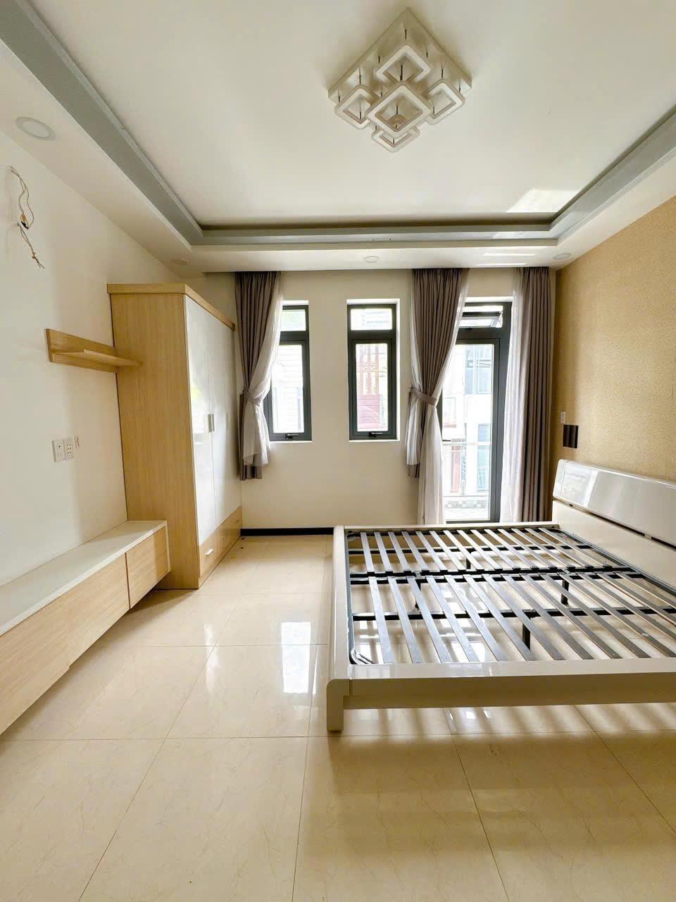 PHAN VĂN TRỊ GÒ VẤP - NGAY LOTTE MART - 60M2 - 4 TẦNG. 5PN - HẺM 6M - 60M2 CHỈ NHỈNH 6 TỶ 2