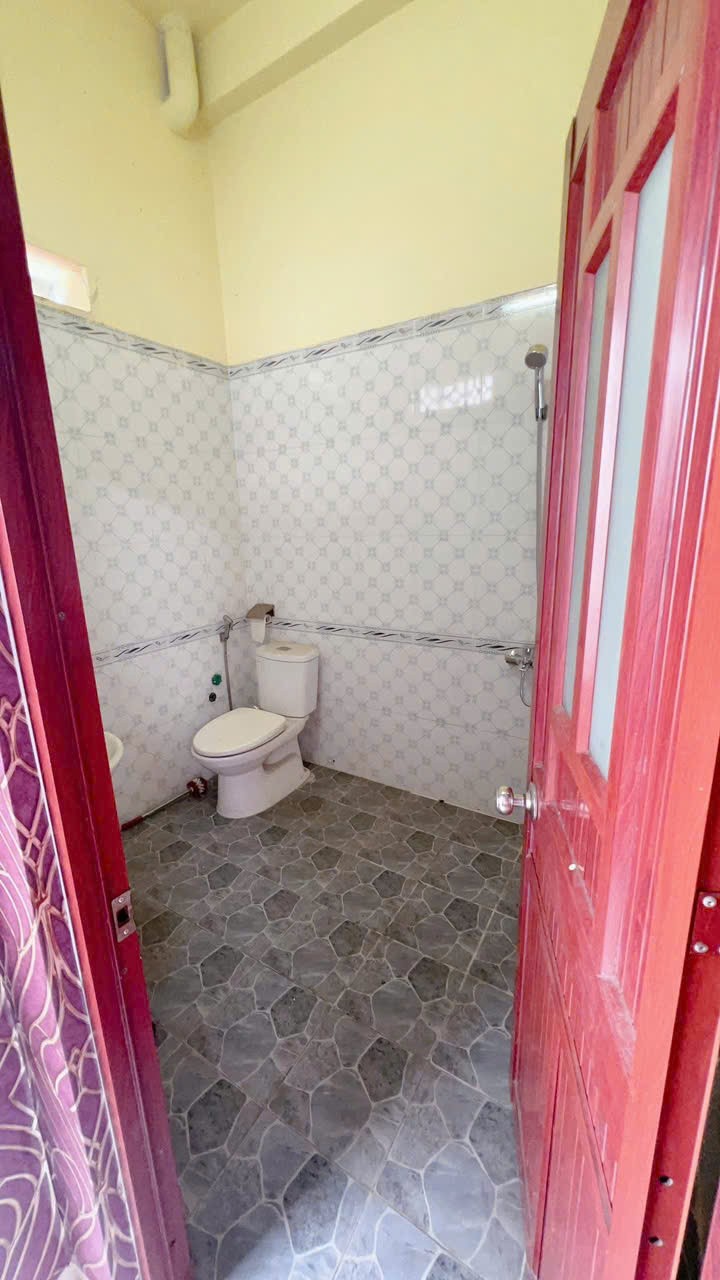 Cho thuê Nhà mặt tiền Dĩ An, Bình Dương, Diện tích 135m², Giá 20 Triệu/tháng 8