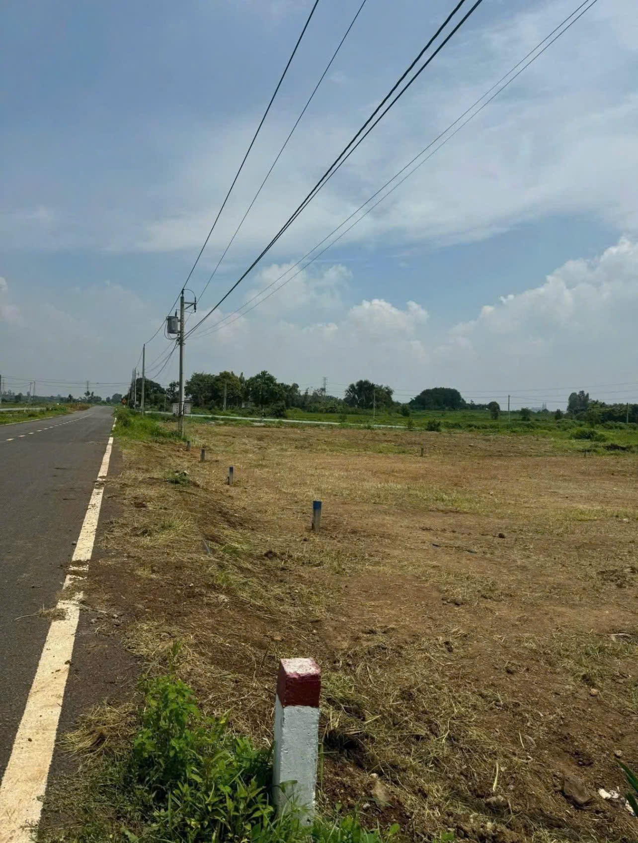 NGAY TRUNG TÂM XÃ LONG TÂN, SÁT TL765 – GIÁ NGỘP CHỈ 800 TRIỆU 3